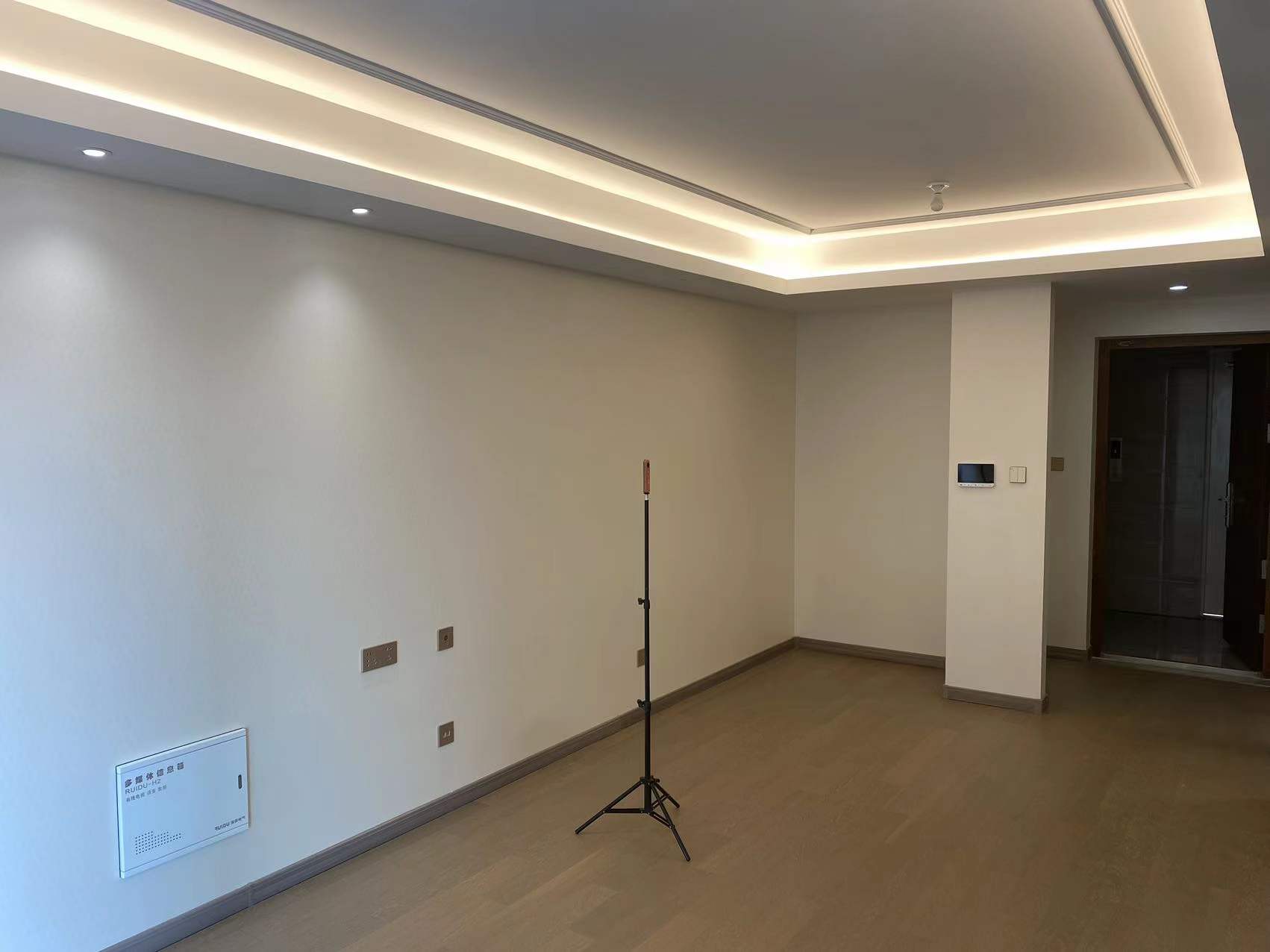 中创大都会 3室2厅1卫 90m²