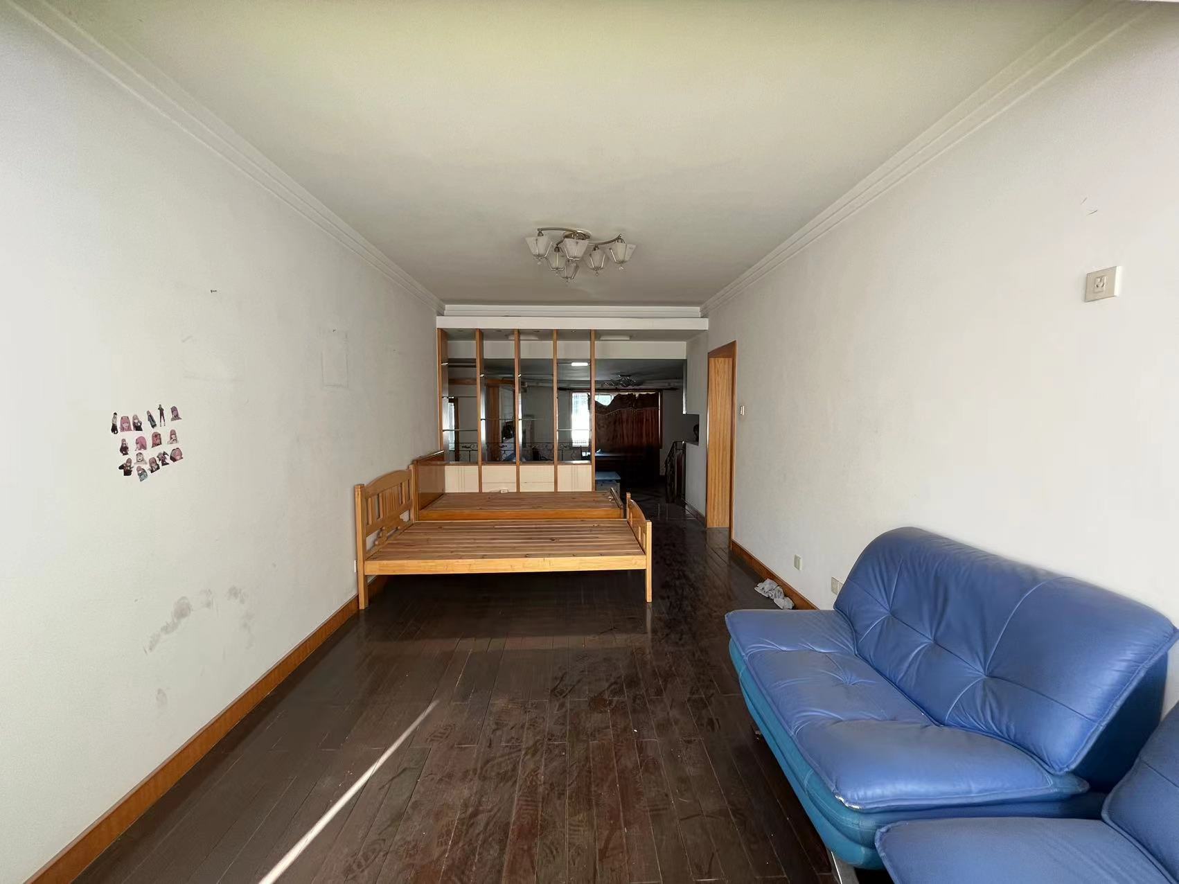 三喜花苑 3室1厅卫 140m&sup2;