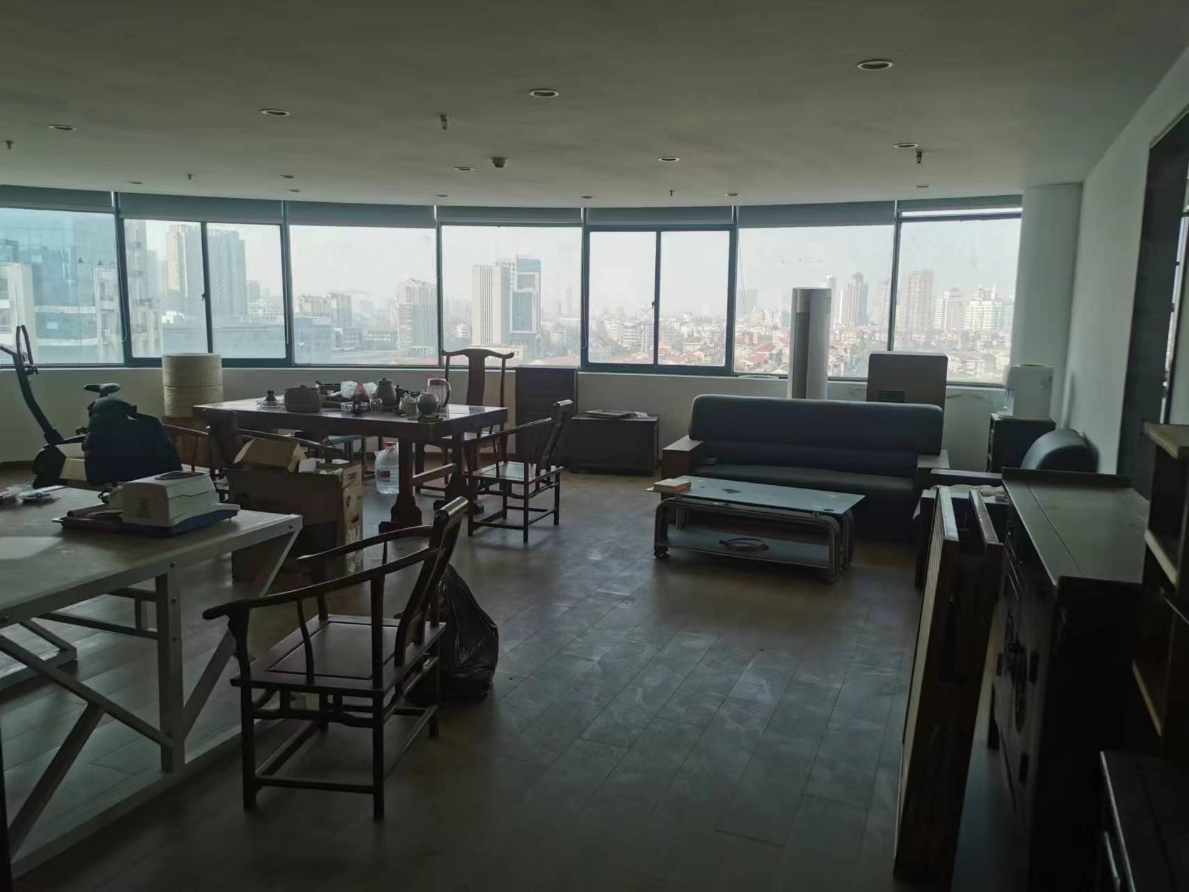 亚太大厦 6室2厅2卫 680m&sup2;