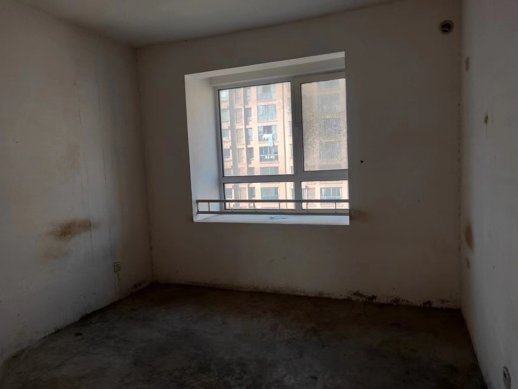 弘阳上城 3室2厅2卫 136m&sup2;