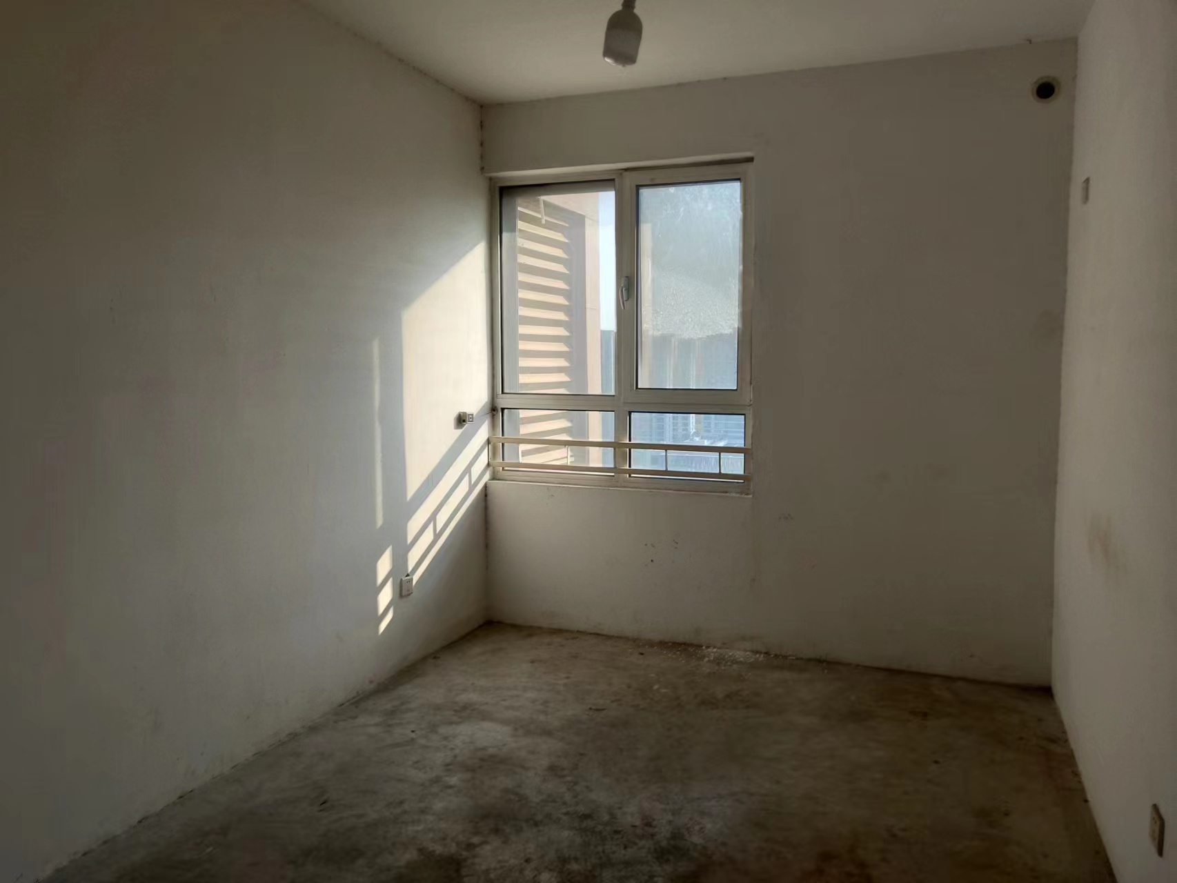 弘阳上城 3室2厅2卫 136m&sup2;