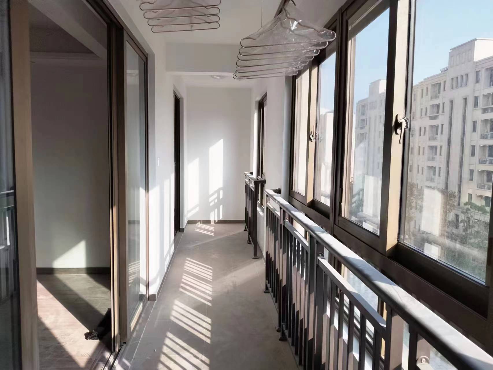 雅居乐鑫基中央公馆西区 3室2厅2卫 134m&sup2;