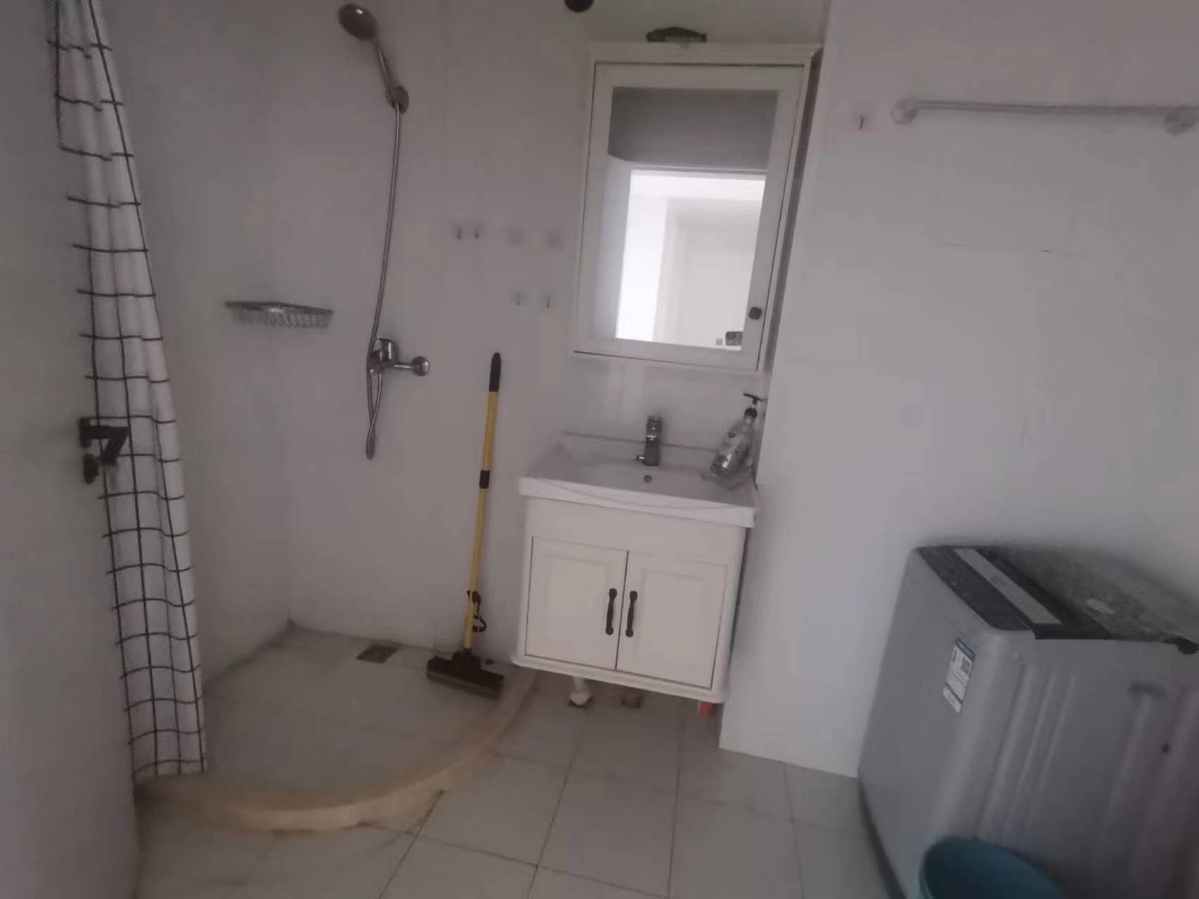 碧桂园云峯中心 1室1厅1卫 130m&sup2;