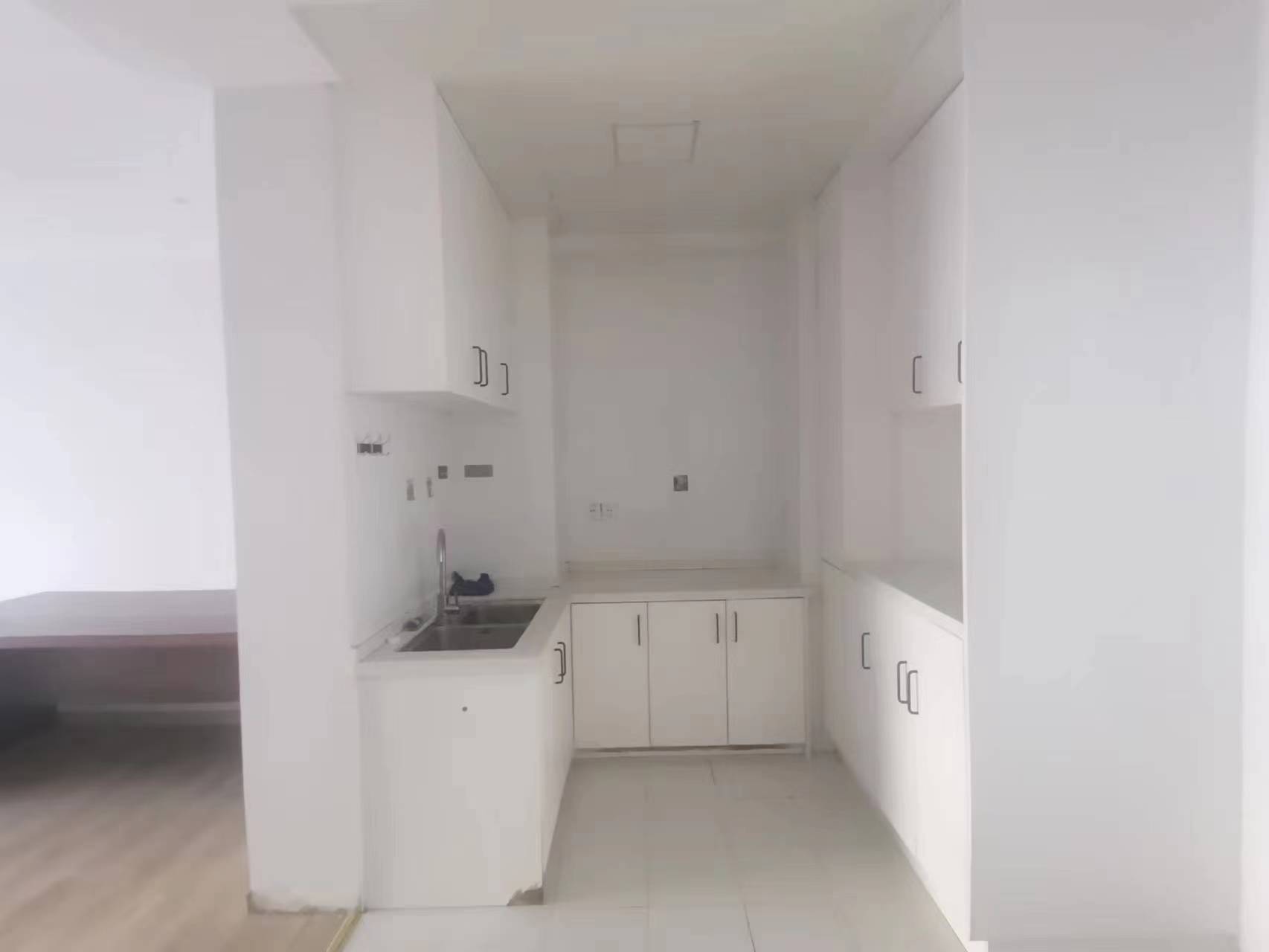 碧桂园云峯中心 1室1厅1卫 130m&sup2;