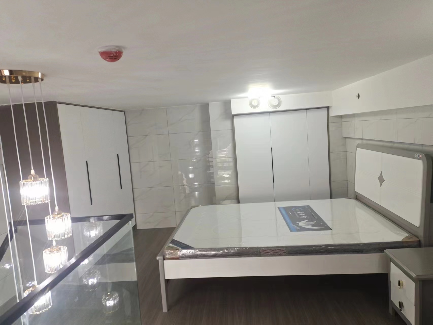 富力广场 1室1厅1卫 40m²