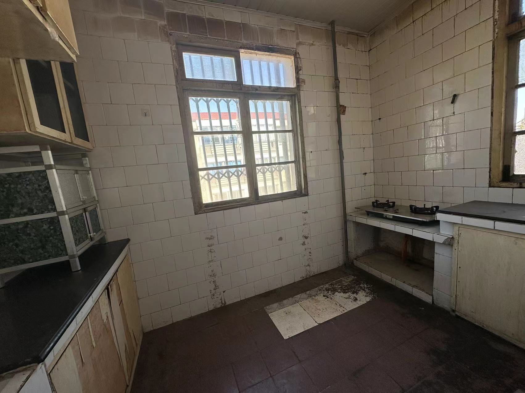 光明南村 2室1厅1卫 77m&sup2;