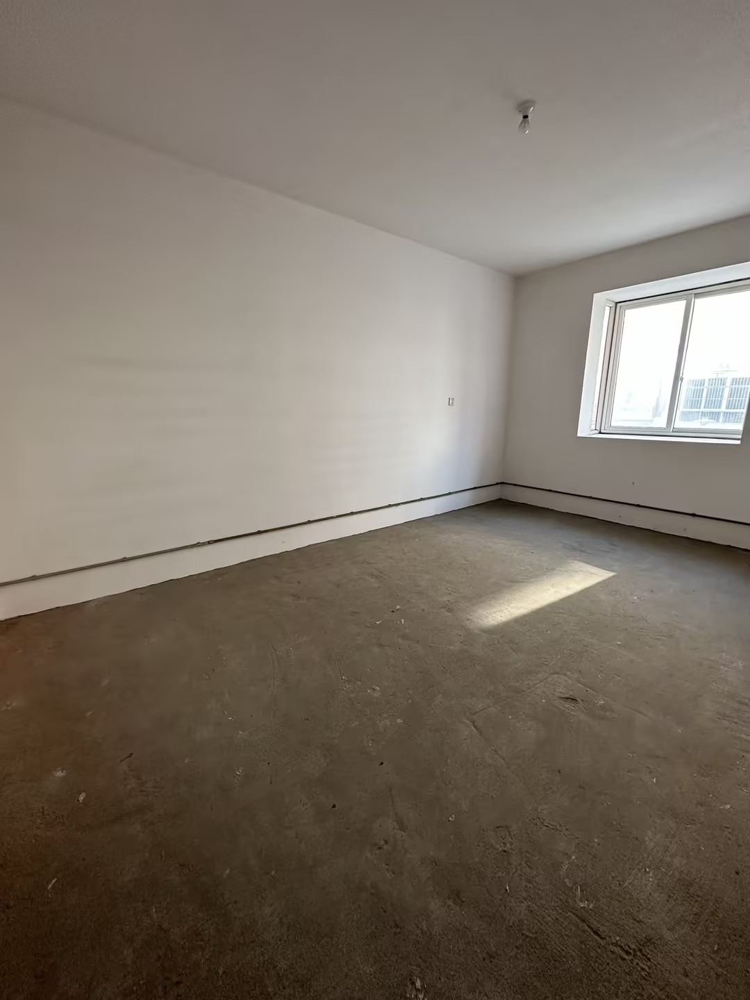 东大俪鑫 3室2厅2卫 158m&sup2;