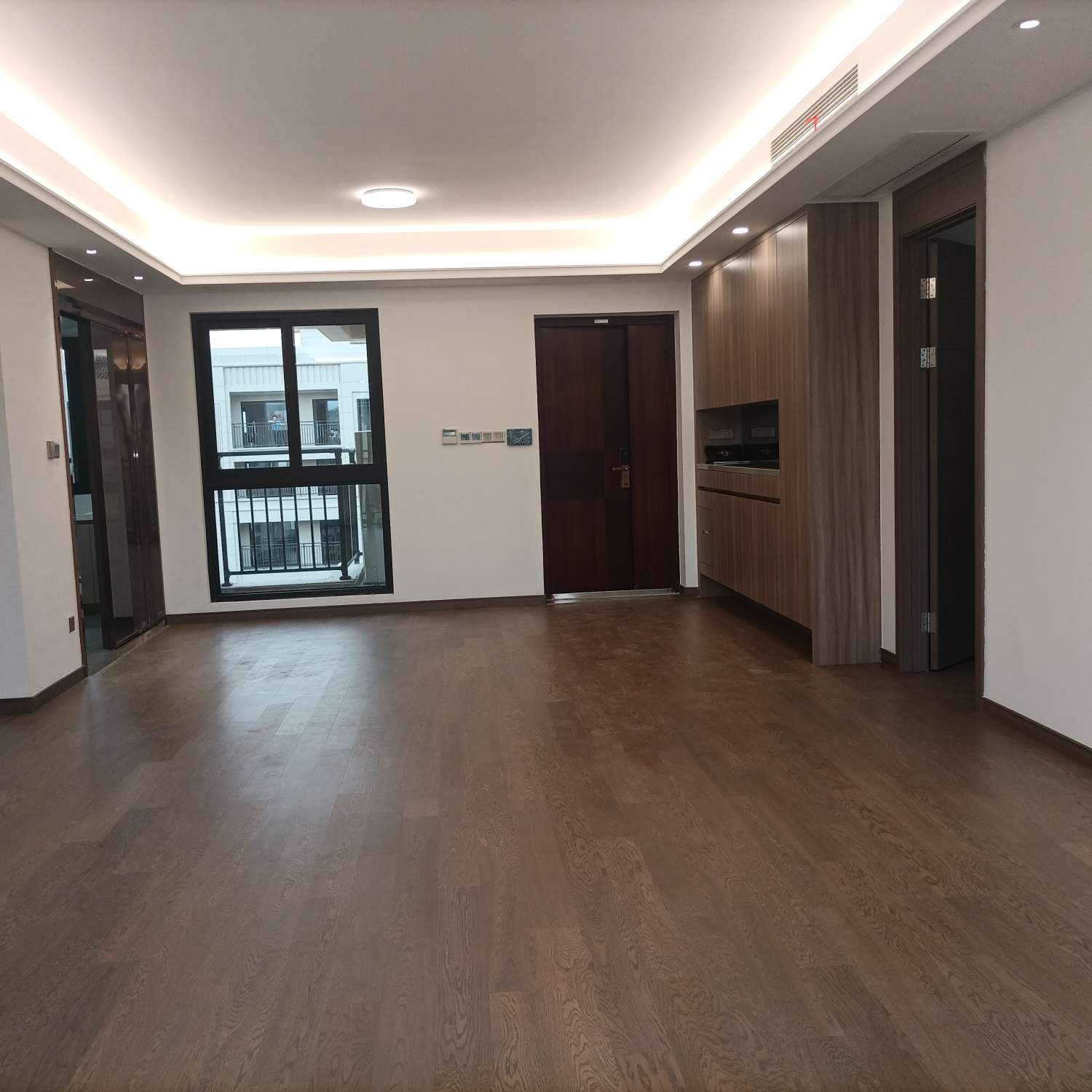 中海上东区 4室2厅3卫 171m²
