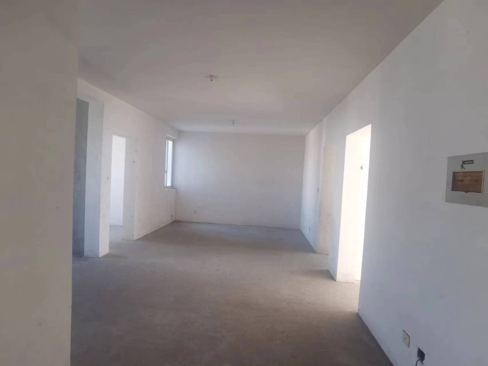 百家花苑 3室2厅1卫 115m&sup2;
