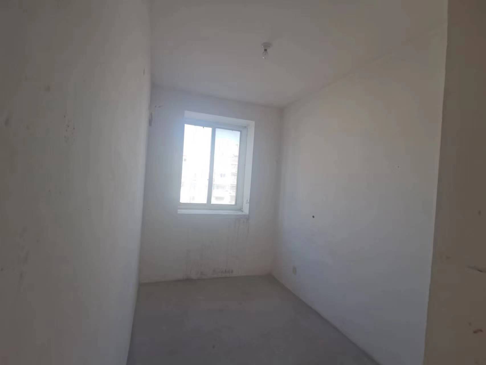 百家花苑 3室2厅1卫 115m&sup2;