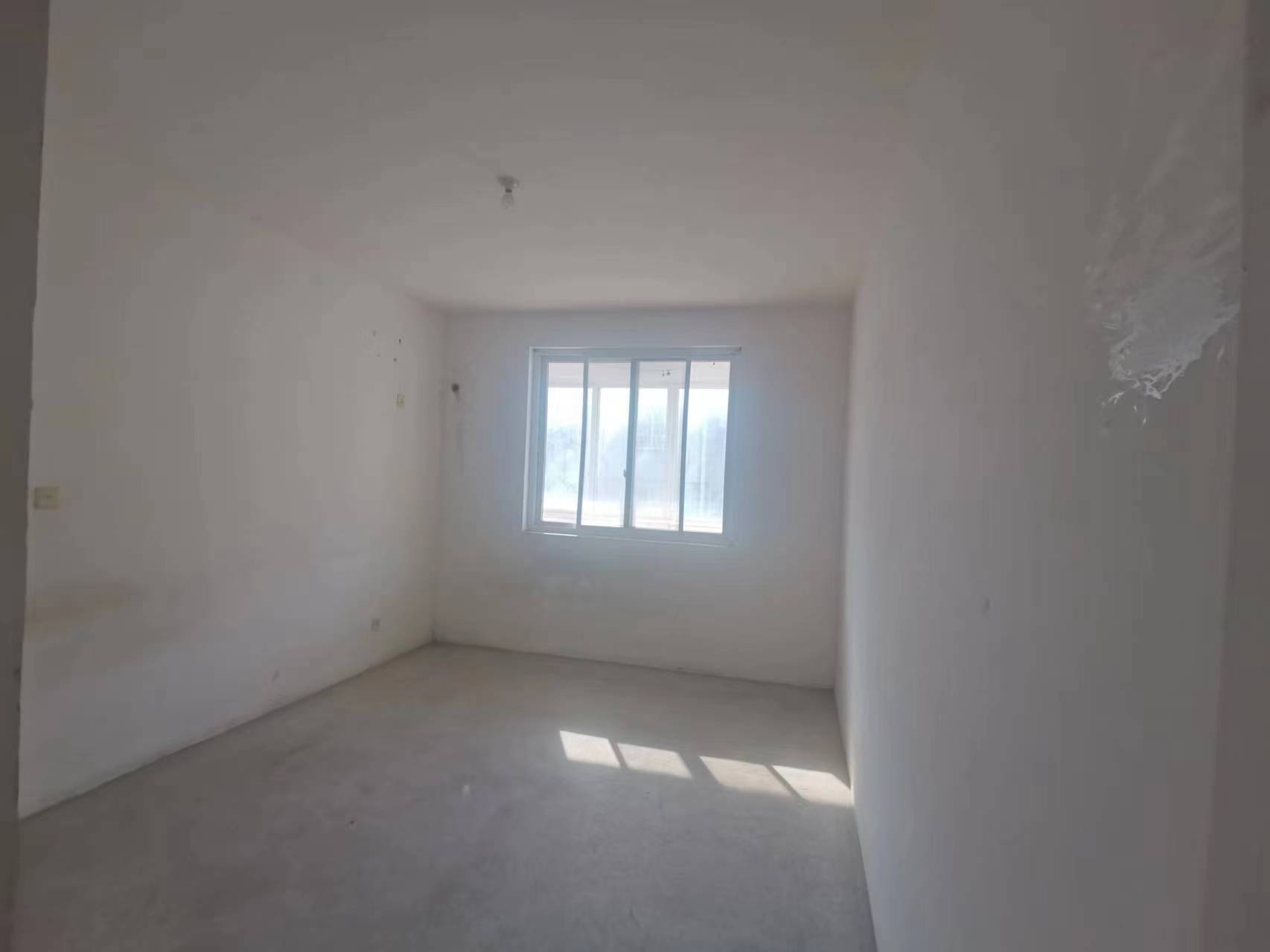 百家花苑 3室2厅1卫 115m&sup2;