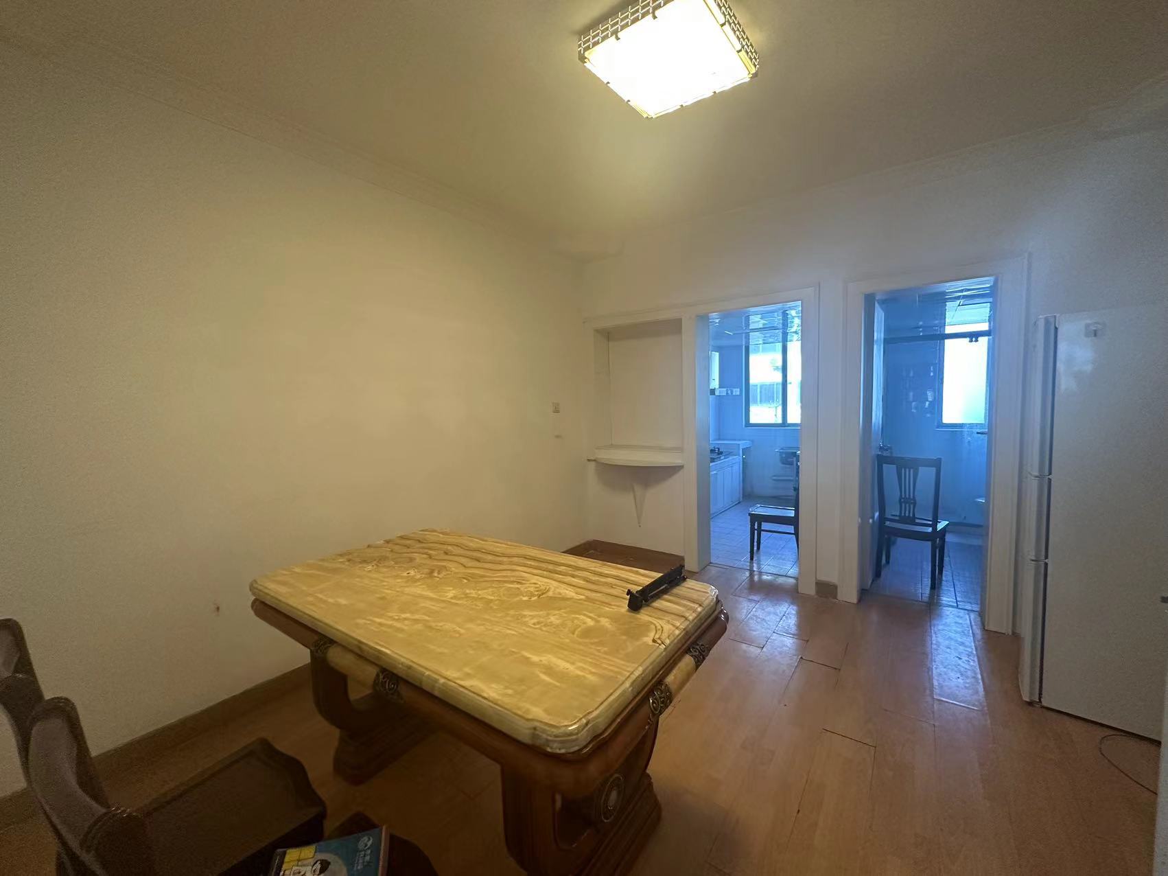 虹桥南村 2室1厅1卫 85m&sup2;