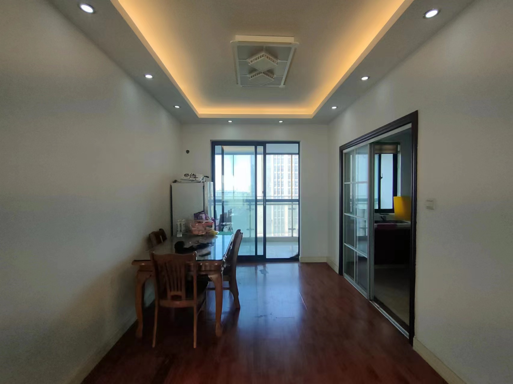 中南世纪城北区 3室2厅2卫 159m&sup2;