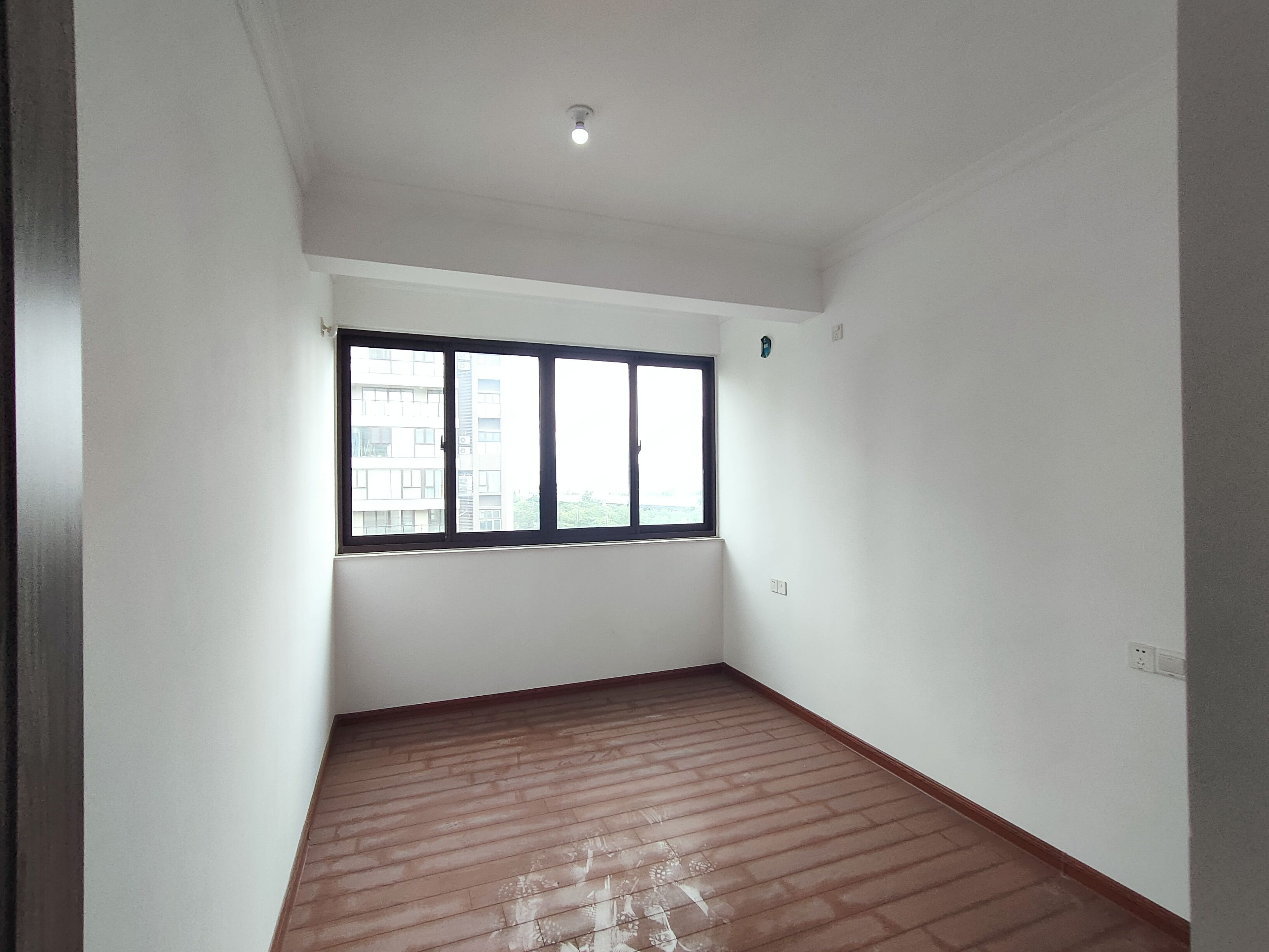 南通碧桂园翡翠华府 4室2厅2卫 143m&sup2;