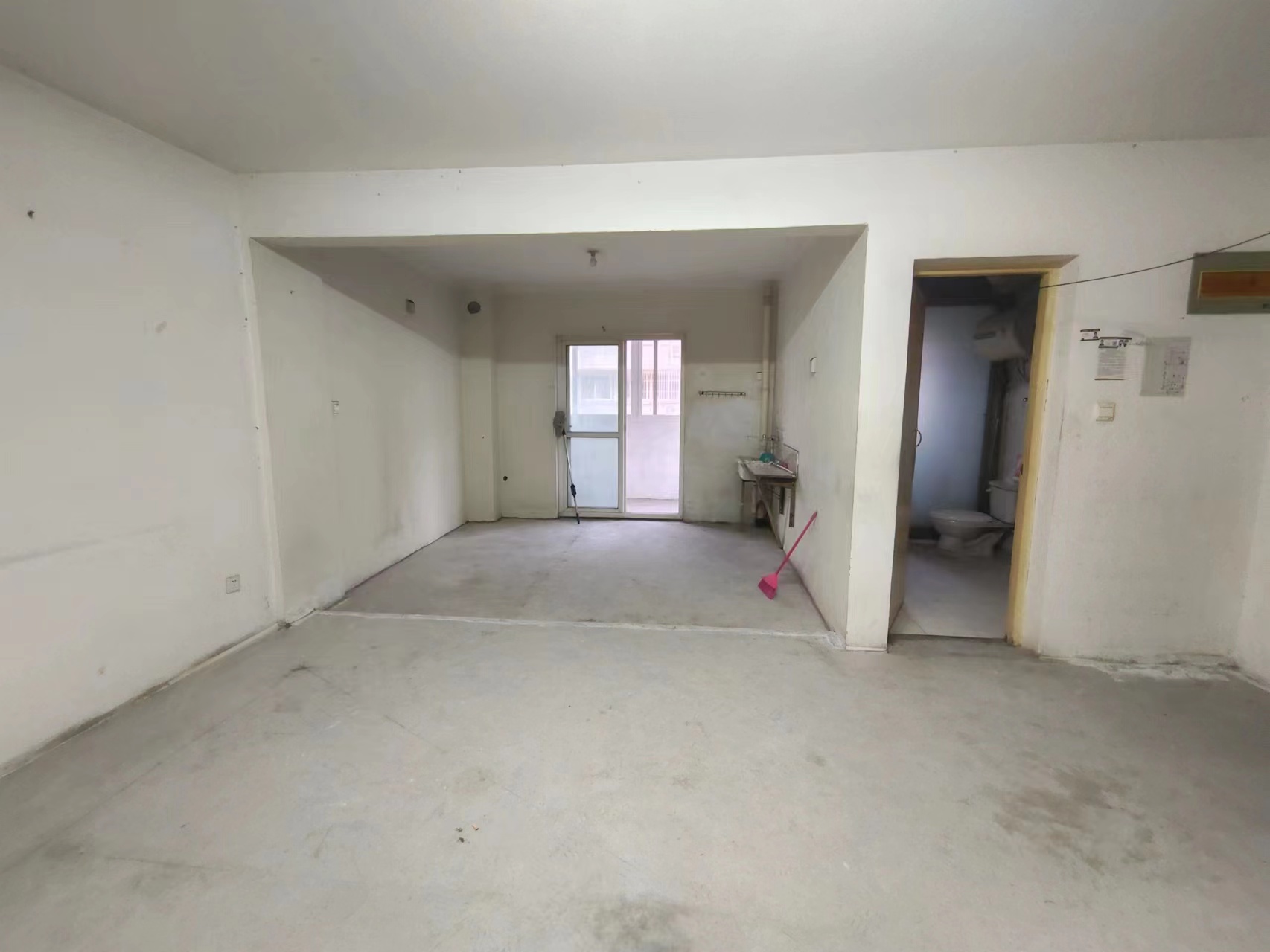 怡园新苑 2室2厅1卫 92m²