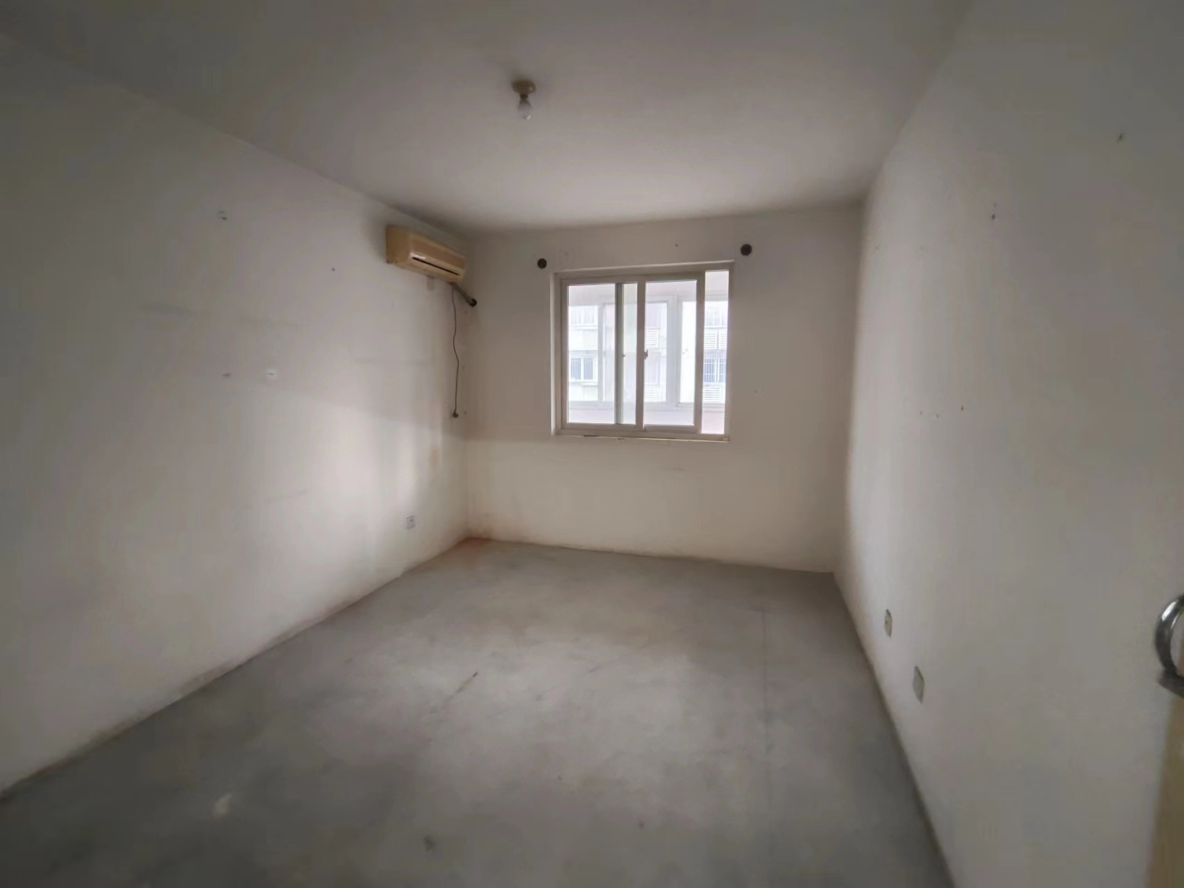 怡园新苑 2室2厅1卫 92m&sup2;