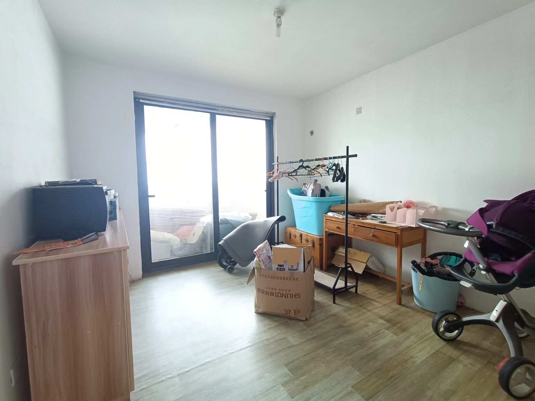 高迪晶城 3室2厅1卫 161m&sup2;