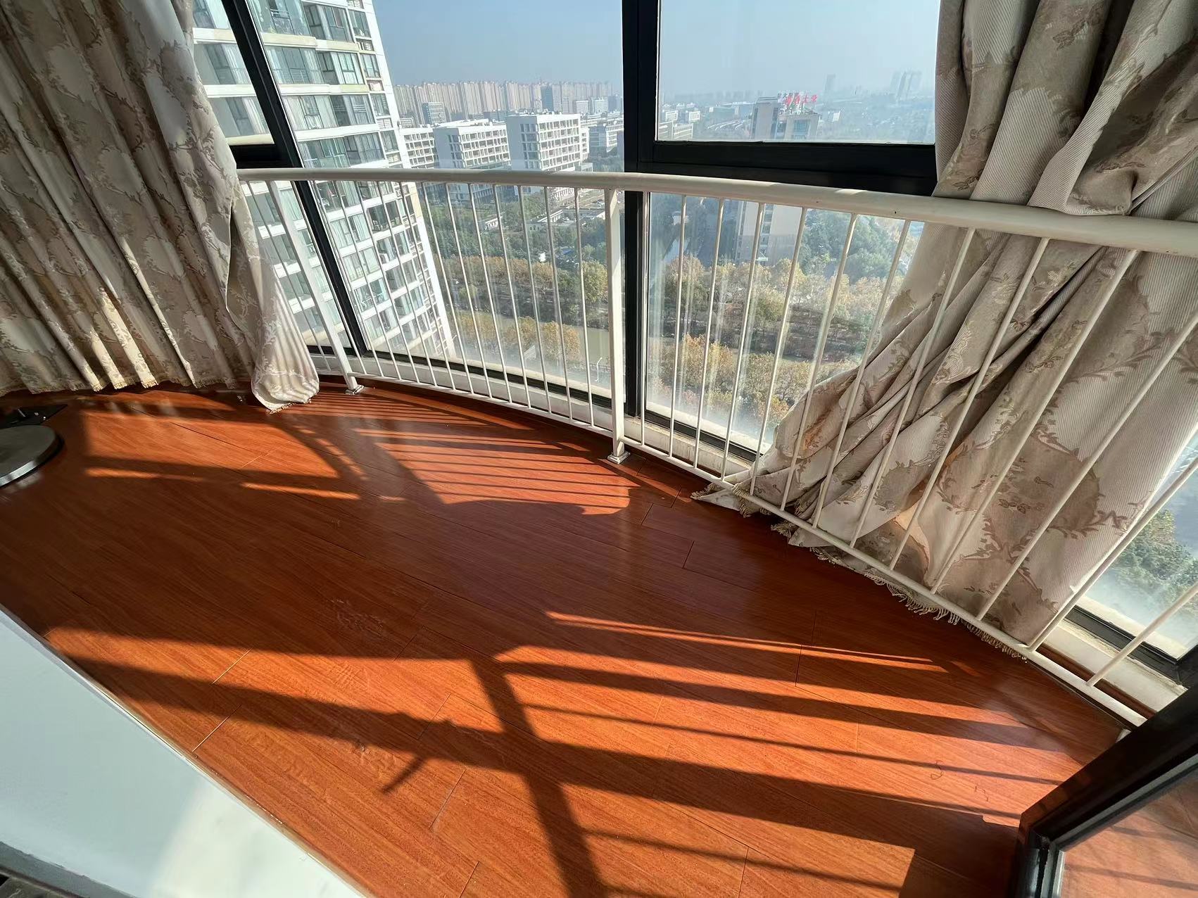 七星花园 3室2厅2卫 144m&sup2;