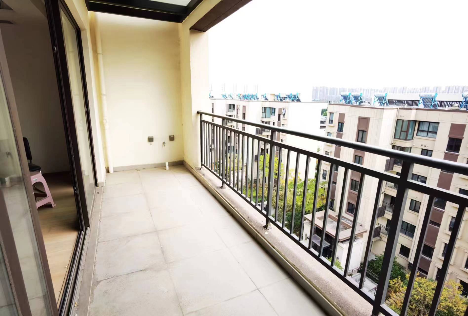 春风南岸东园 4室2厅3卫 167m&sup2;