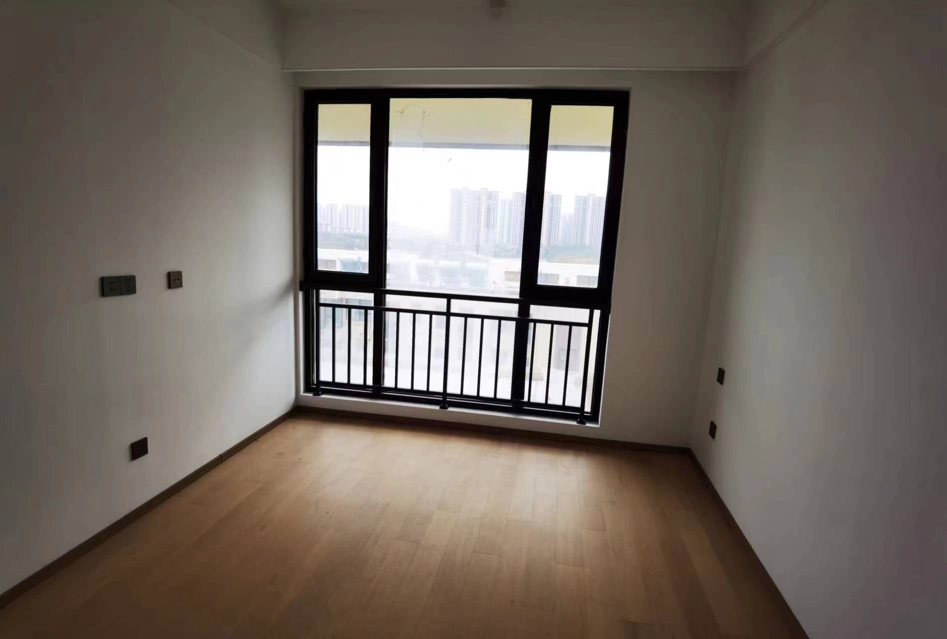 春风南岸东园 4室2厅3卫 167m&sup2;