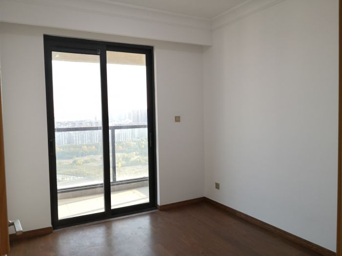 雍华府 3室2厅2卫 98m&sup2;