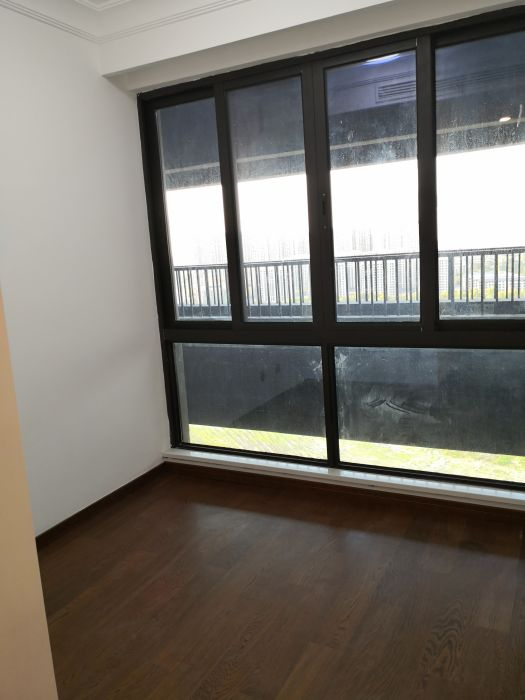 雍华府 3室2厅2卫 98m&sup2;