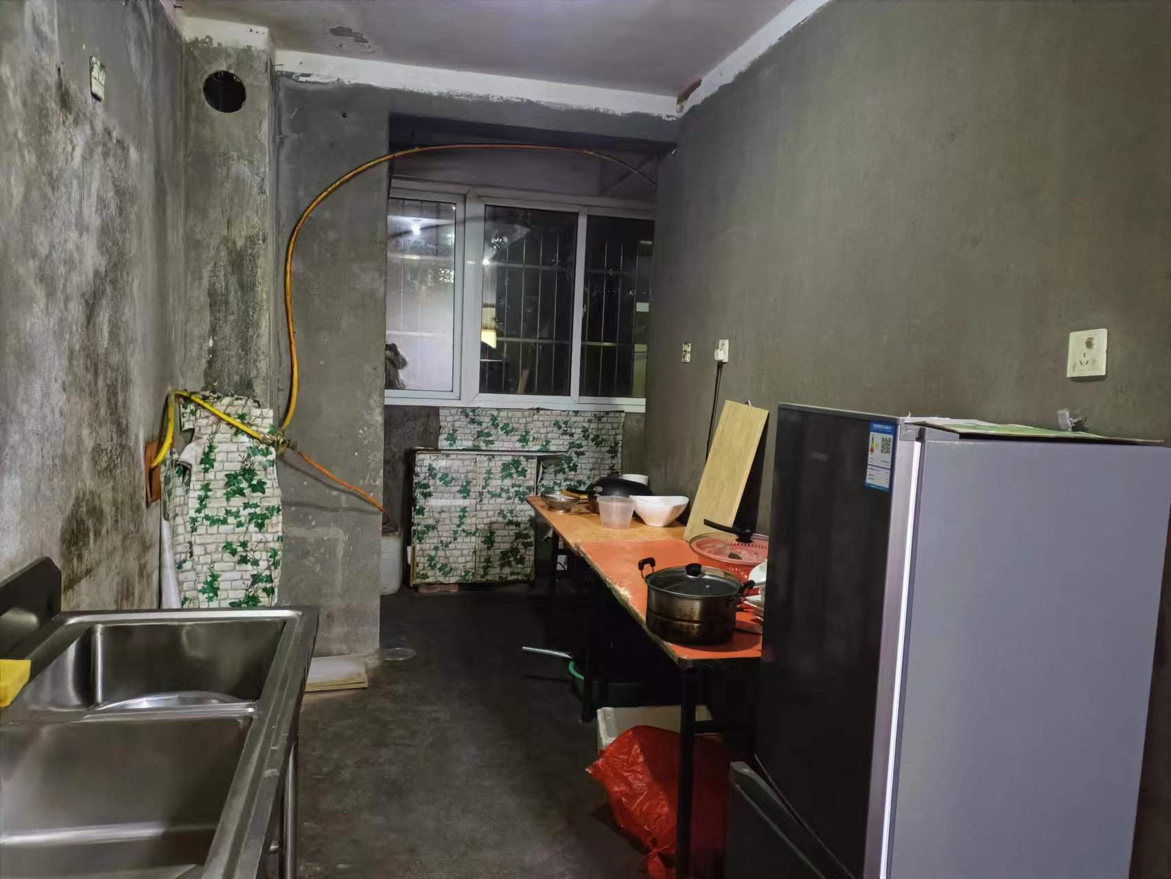 世纪新城 2室1厅1卫 82.00m&sup2;