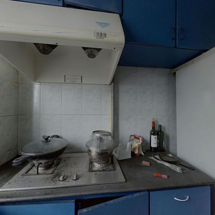 外滩小区 3室2厅1卫 111m&sup2;