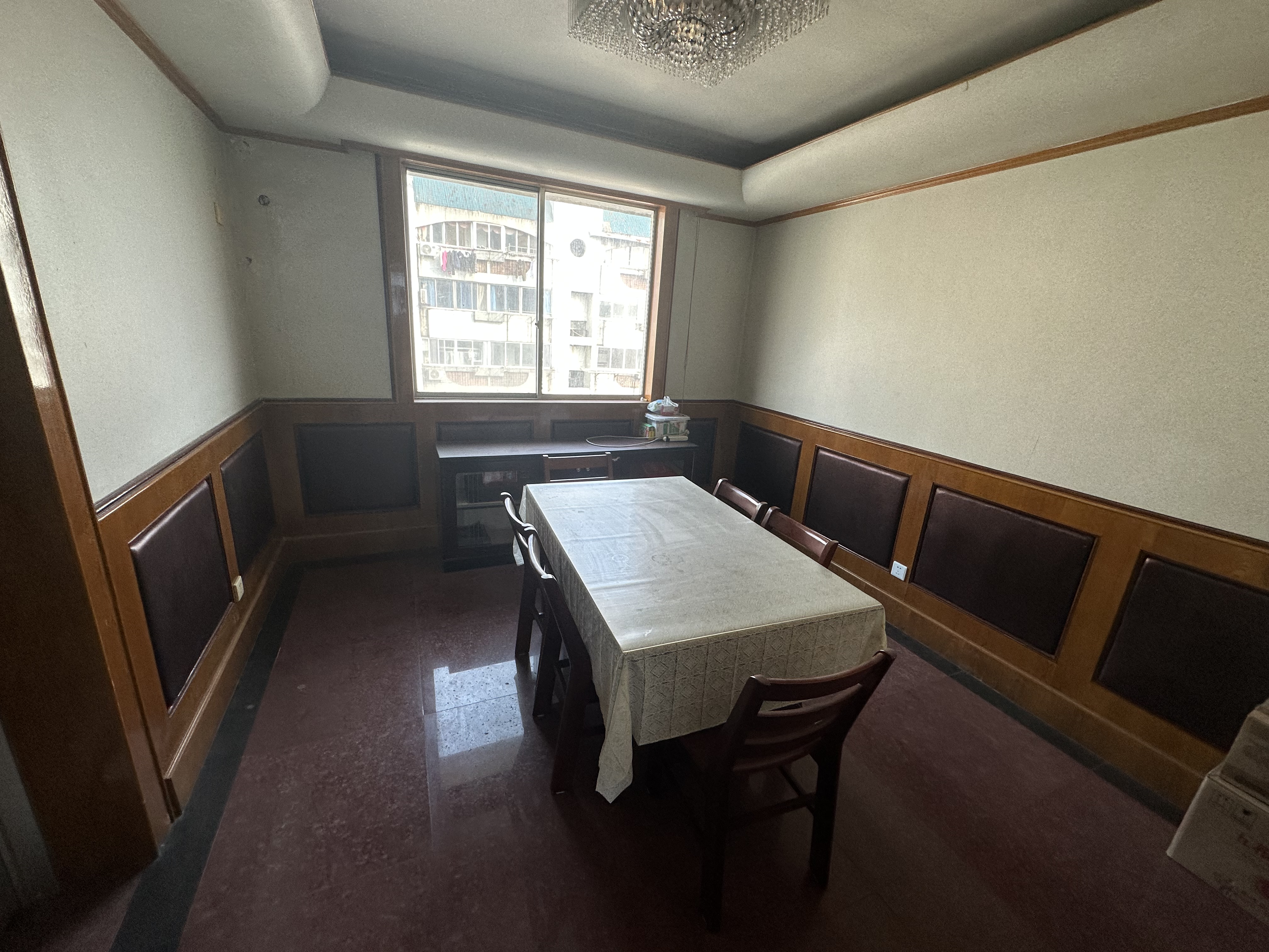八角亭小区 3室2厅2卫 125.00m&sup2;