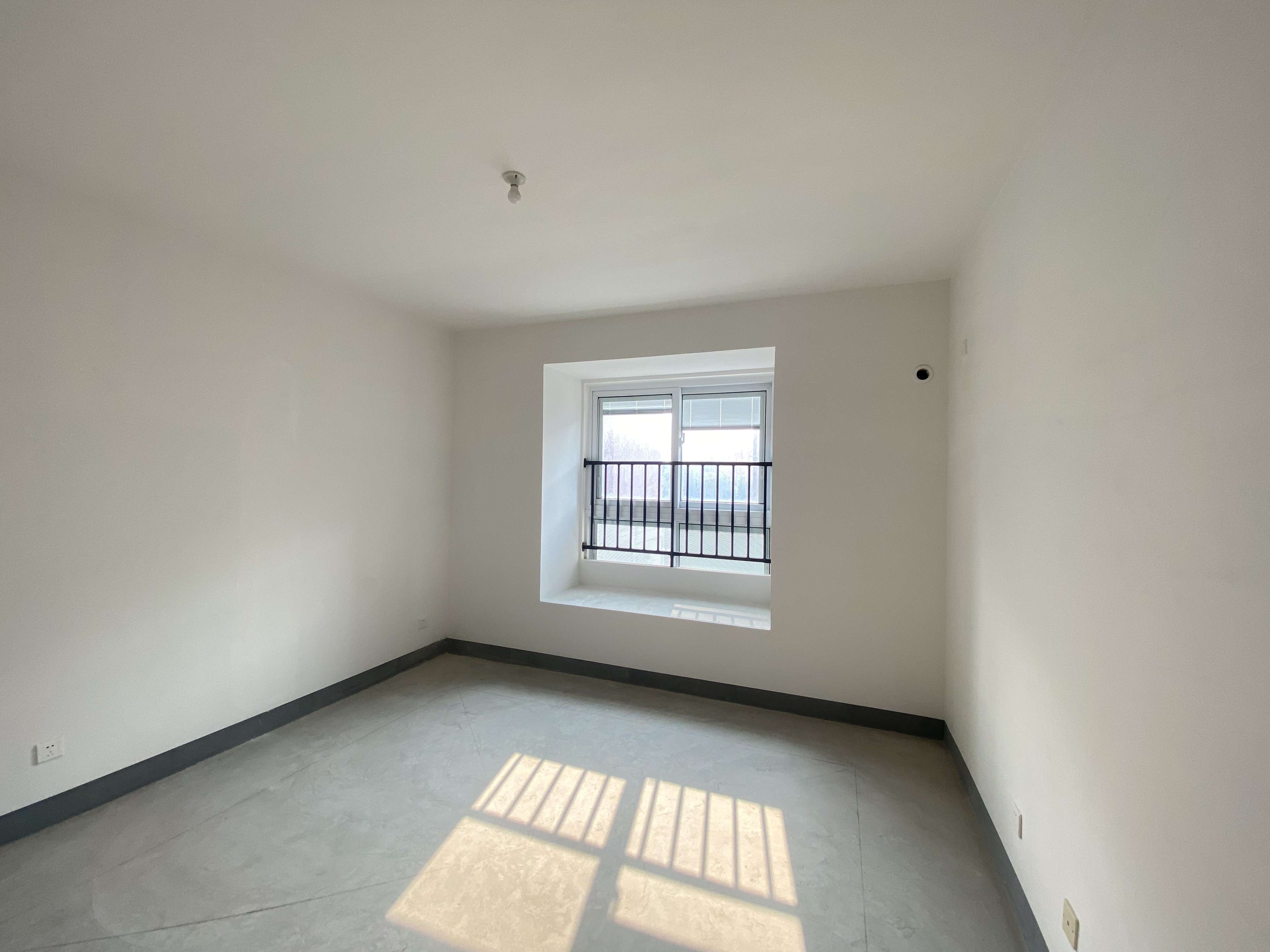 新城香溢紫郡 4室2厅2卫 123.00m&sup2;