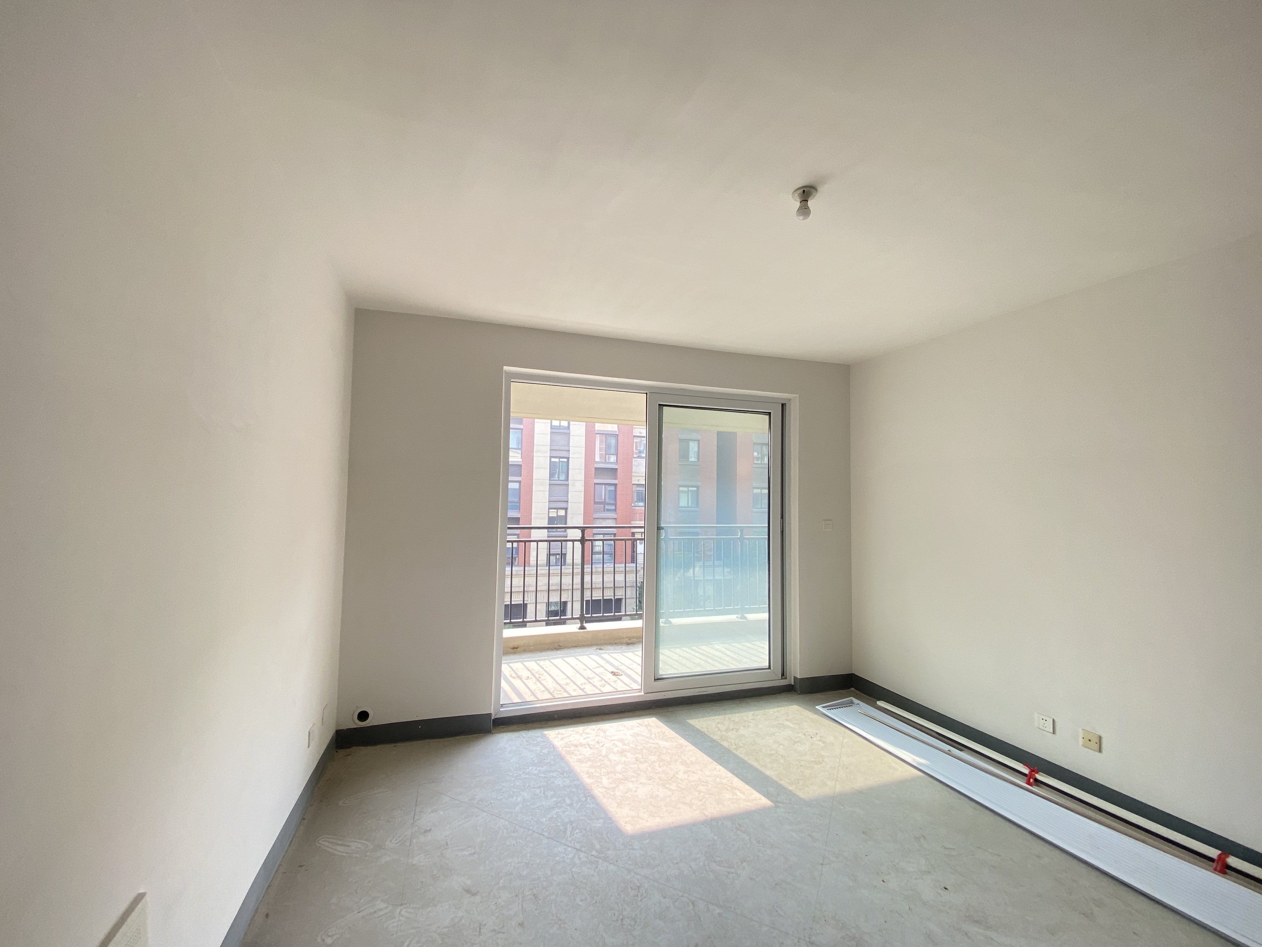新城香溢紫郡 4室2厅2卫 123.00m&sup2;