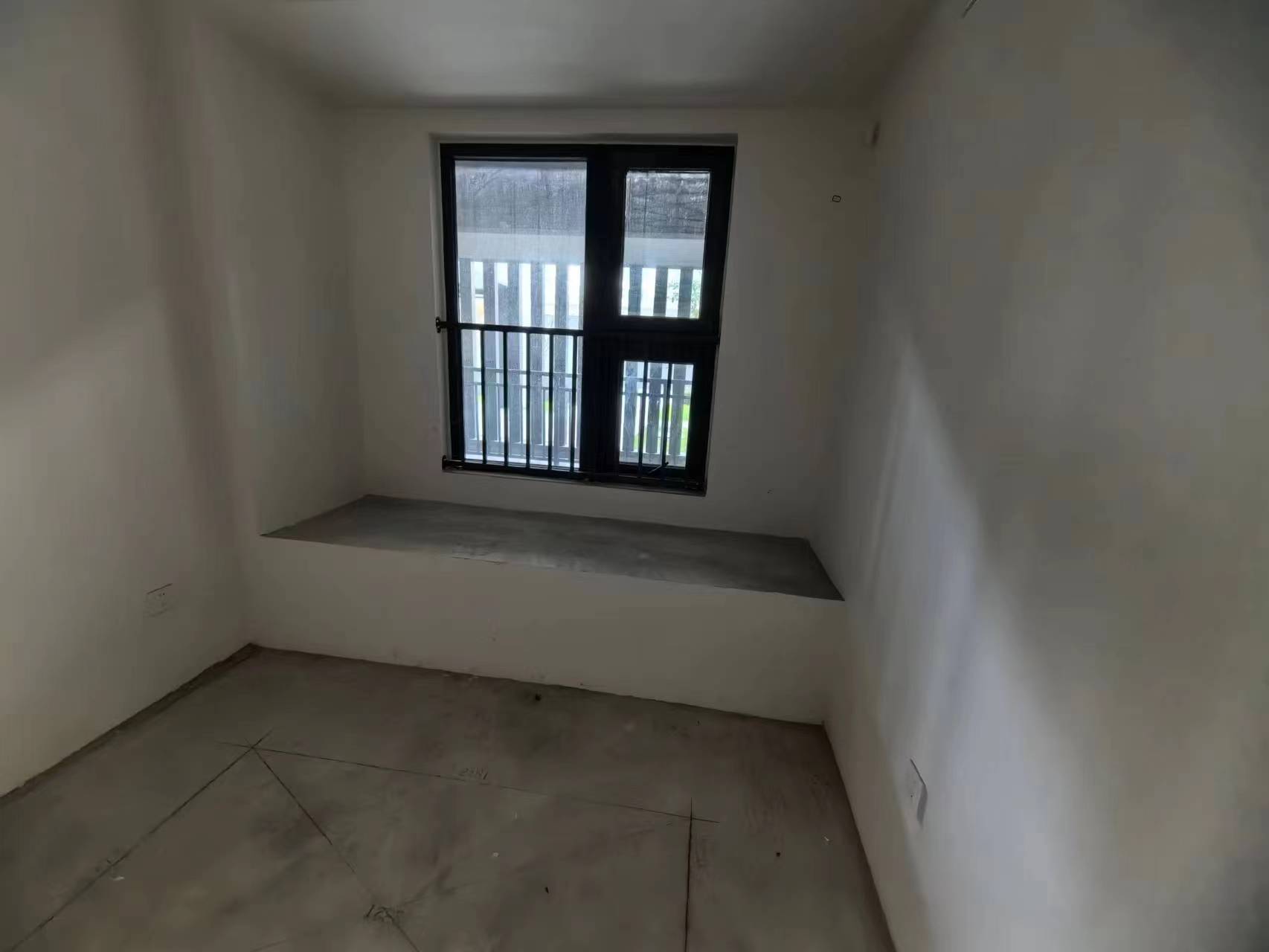 东时区 2室2厅1卫 82.86m&sup2;