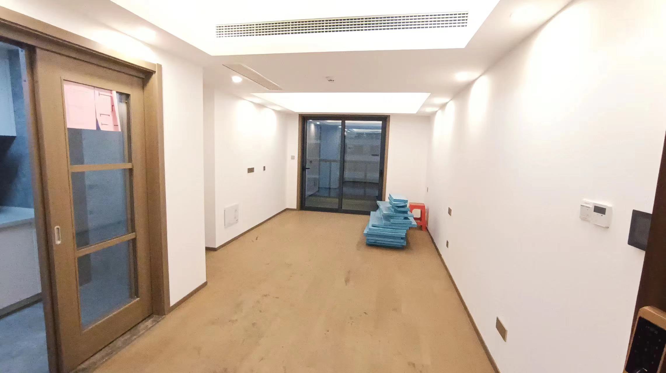 卓越府 3室2厅1卫 104.00m²