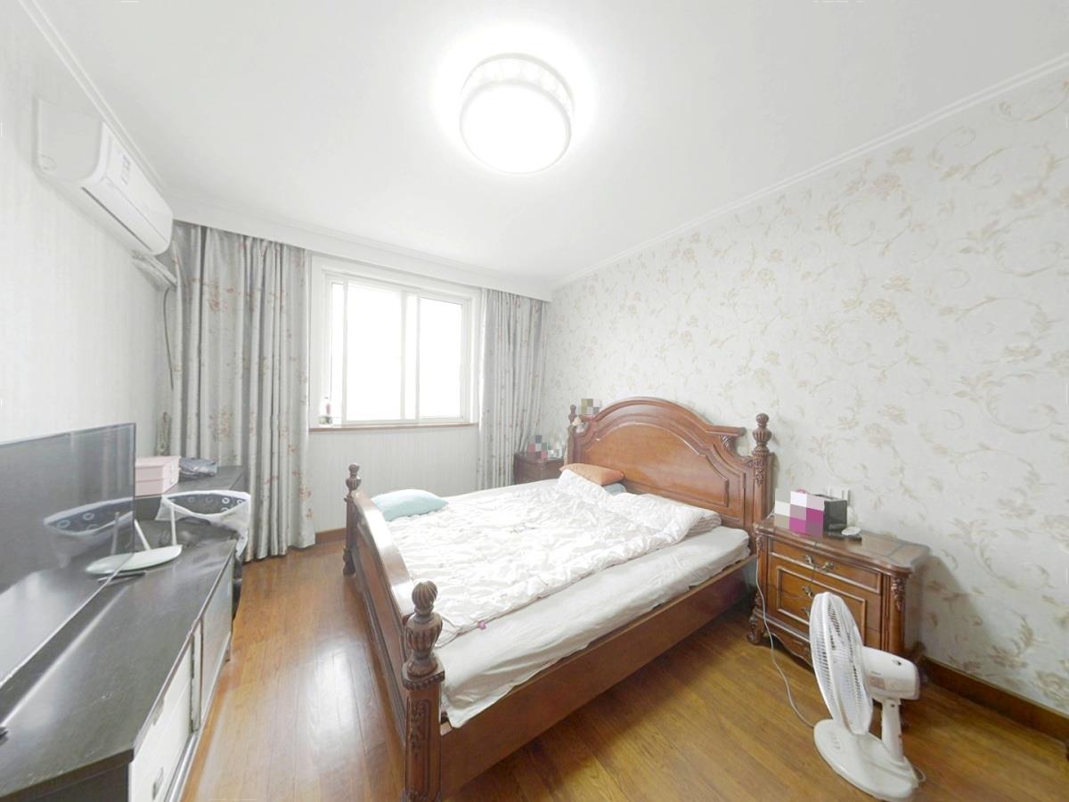 千禧园 3室2厅2卫 92.00m&sup2;
