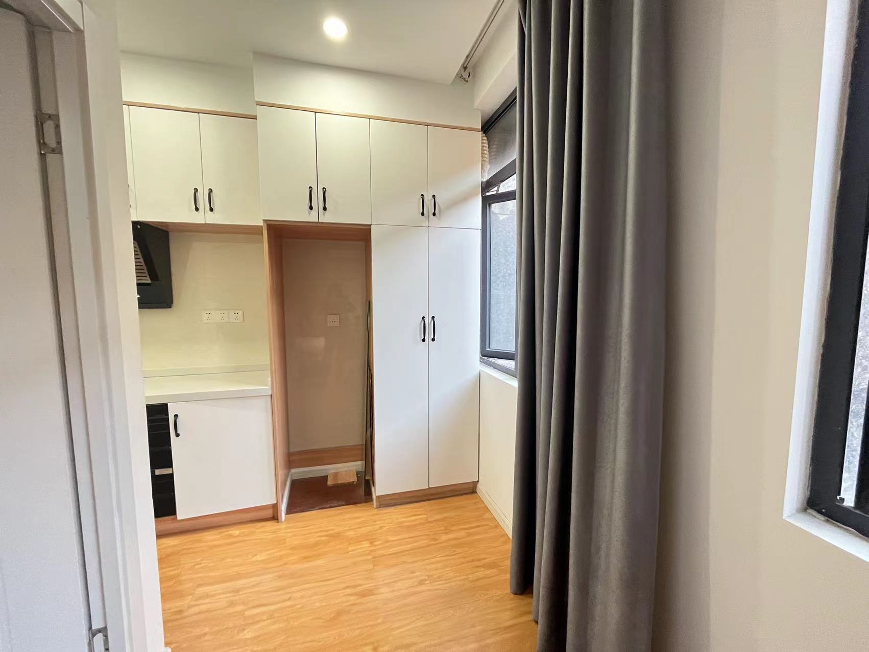 南辰濠郡 1室1厅11卫 45.00m&sup2;