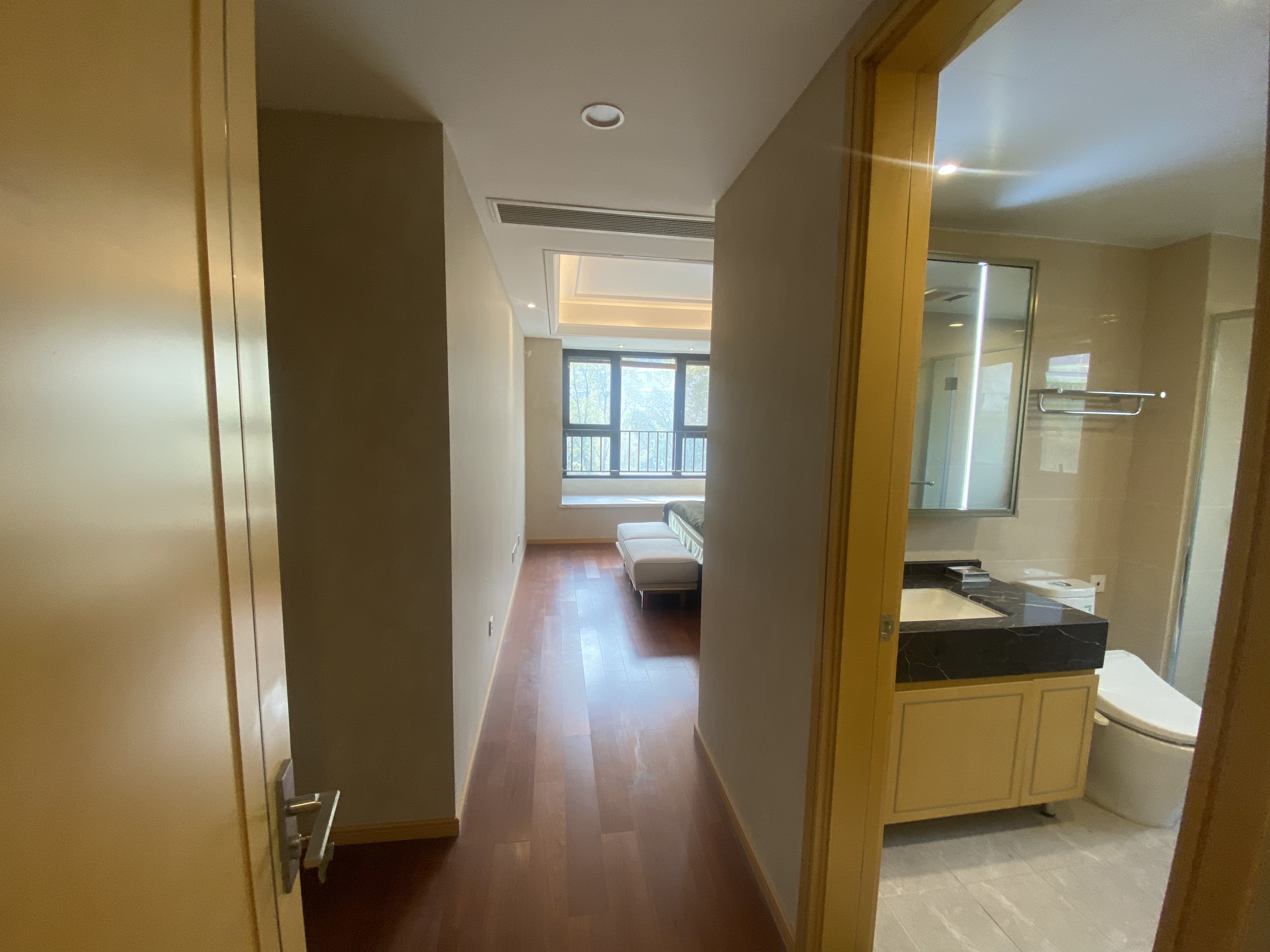 绿城沁园 4室2厅2卫 143.47m&sup2;