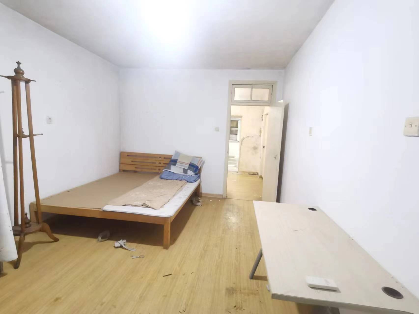 海港新村 1室1厅1卫 47m&sup2;
