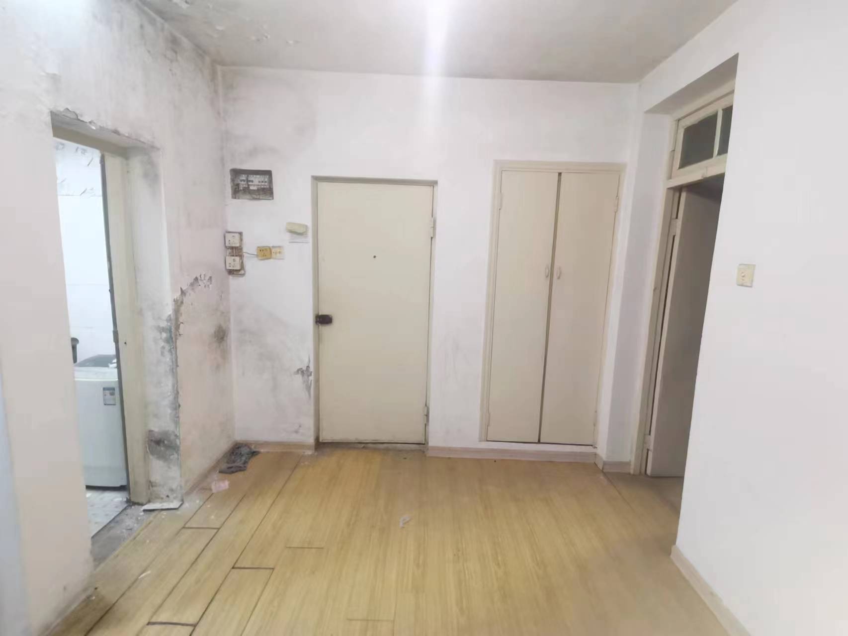 海港新村 1室1厅1卫 47m&sup2;
