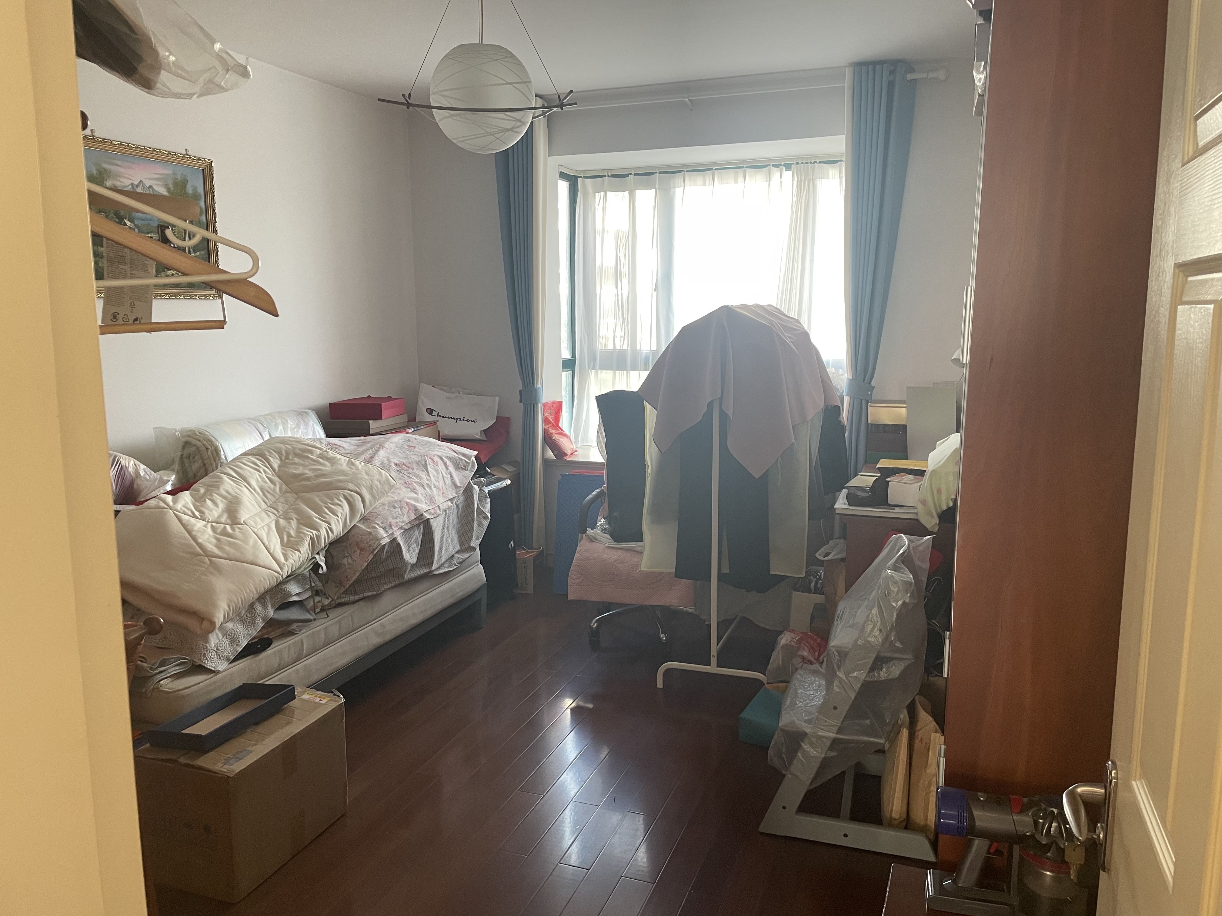 都市华城 3室2厅2卫 140.00m&sup2;