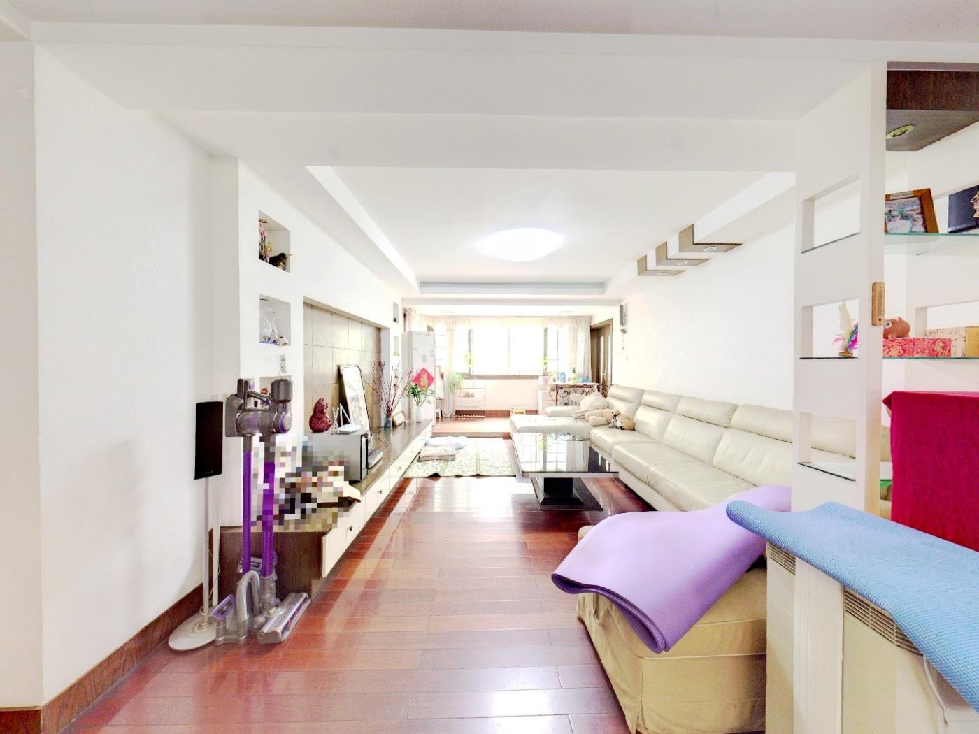 和兴花苑 3室2厅2卫 135.80m&sup2;