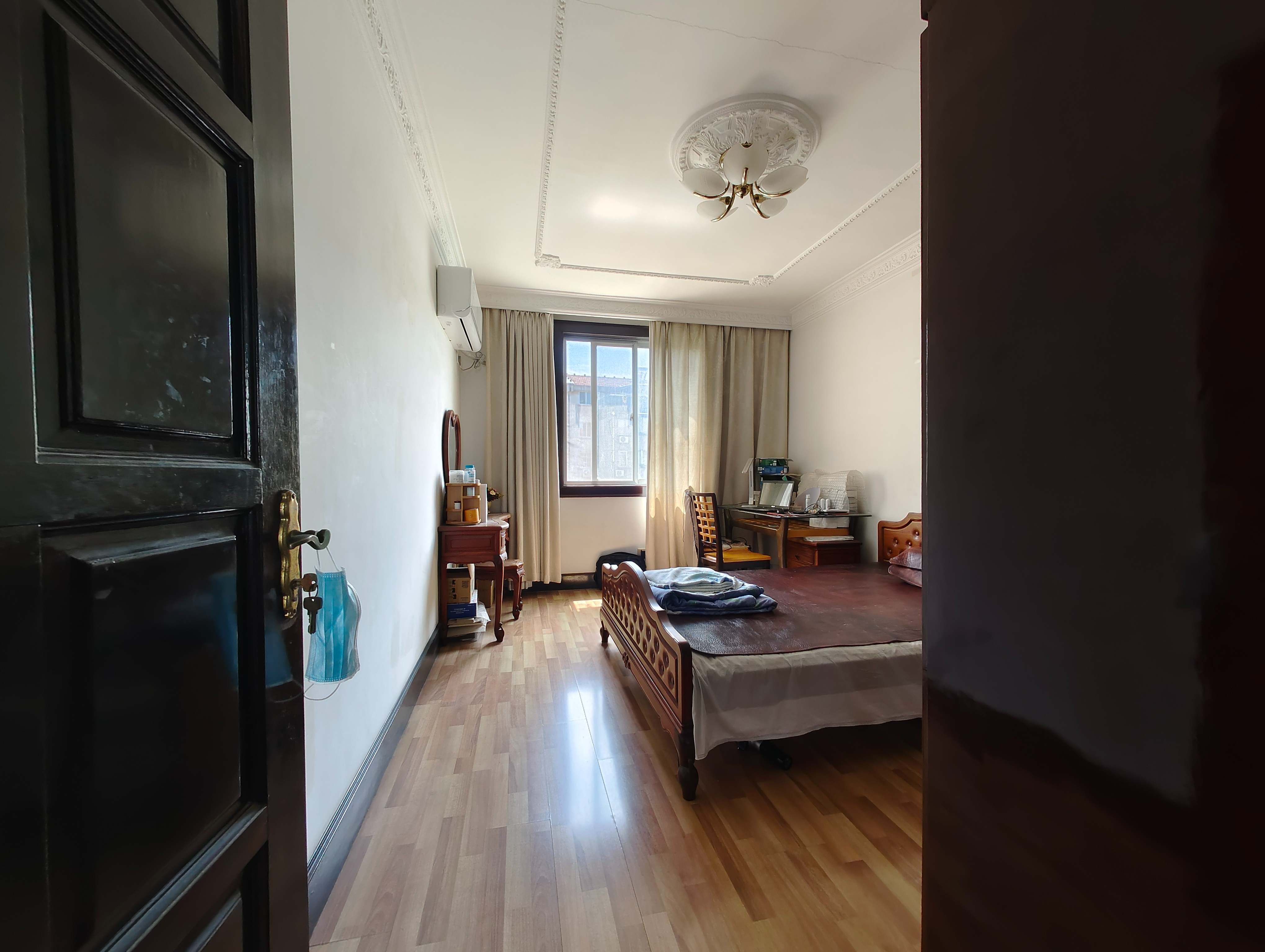 新海通花园 3室2厅2卫 130.47m&sup2;