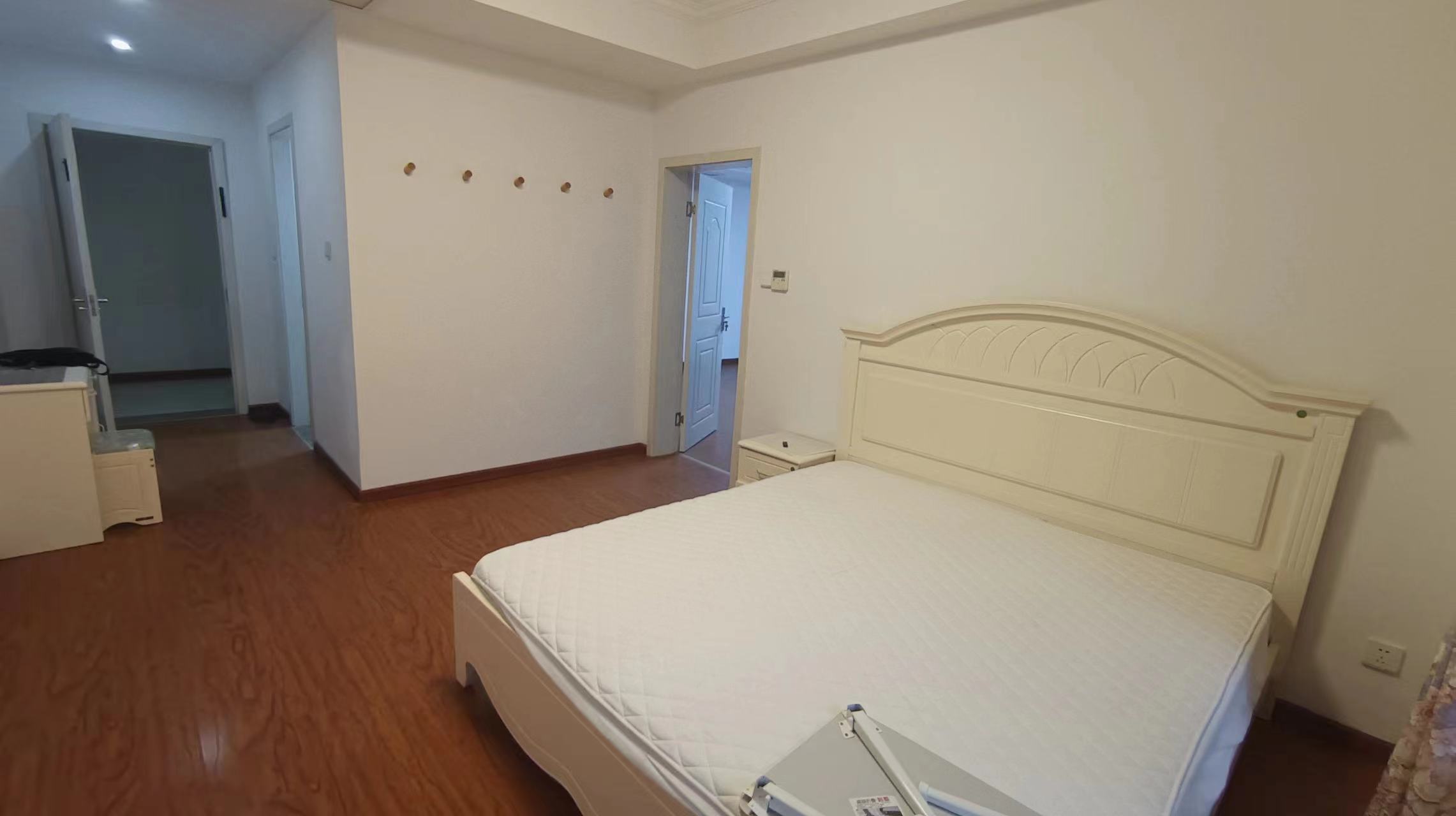 南通橡树湾 4室2厅2卫 186m&sup2;