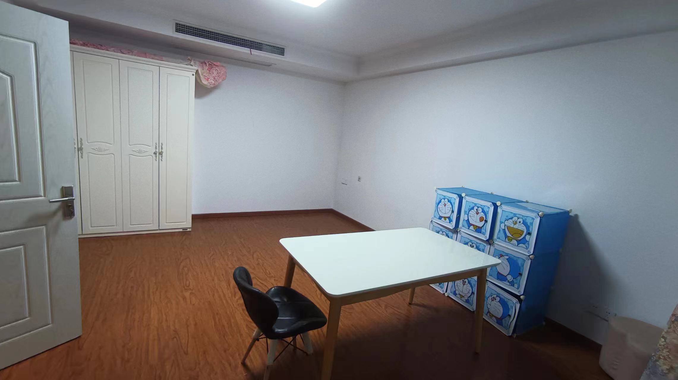 南通橡树湾 4室2厅2卫 186m²