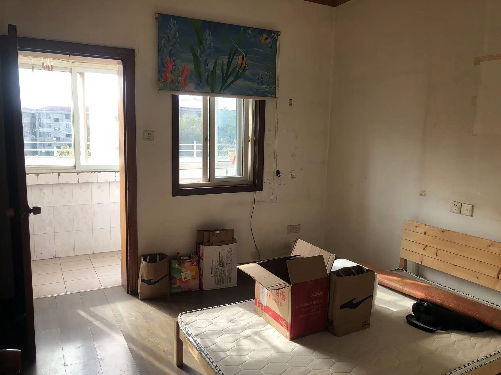 虹桥新村(朝霞路) 2室1厅1卫 61m&sup2;