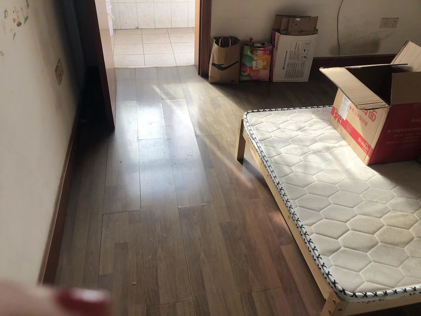 虹桥新村(朝霞路) 2室1厅1卫 61m&sup2;