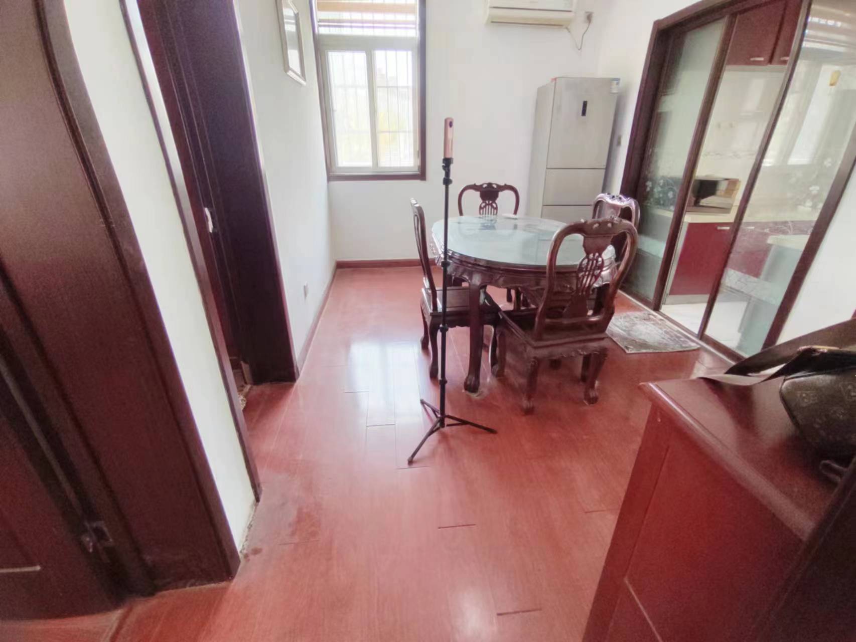 光明新村 2室1厅1卫 63m&sup2;