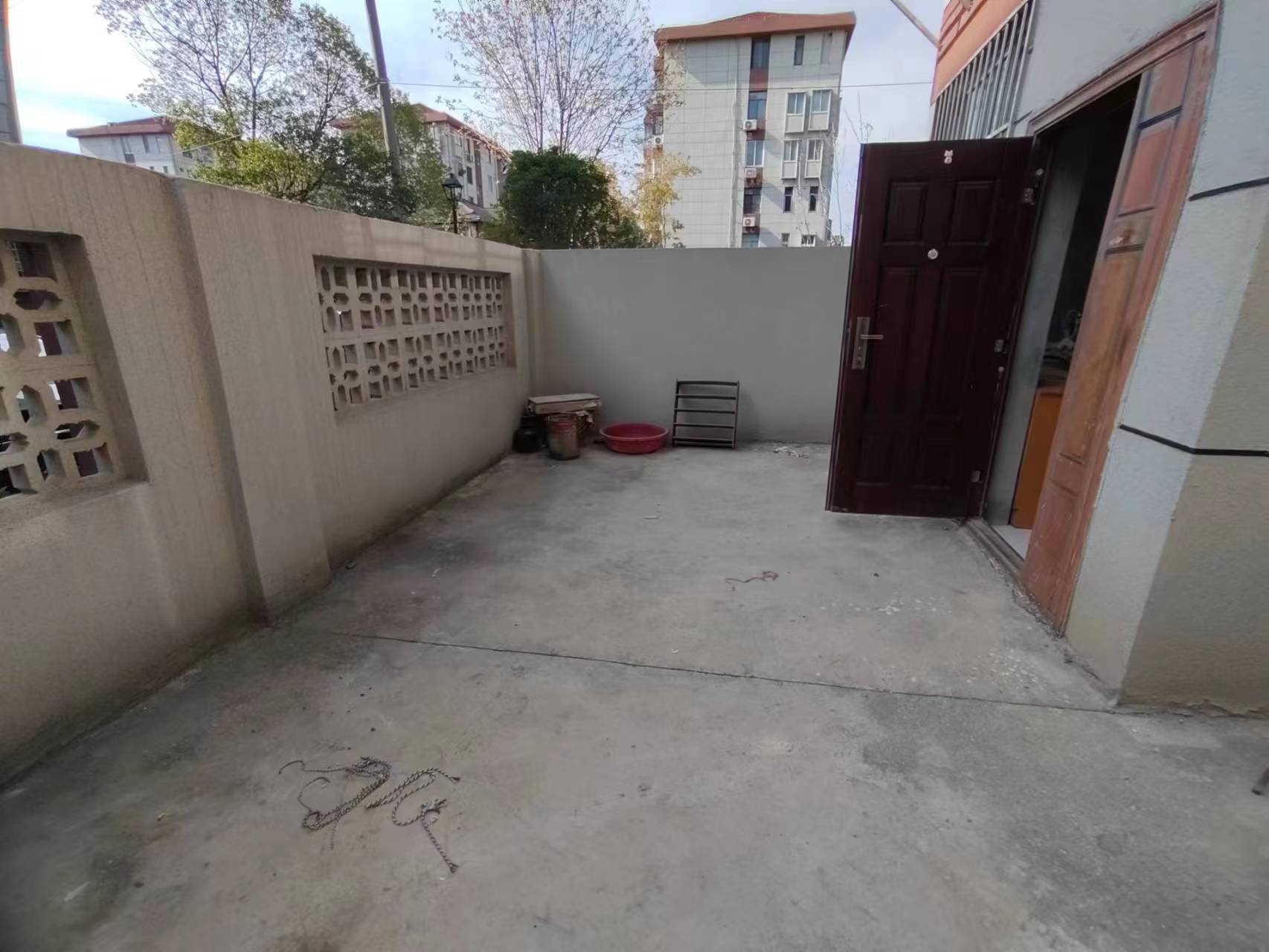 光明新村 2室1厅1卫 63m&sup2;