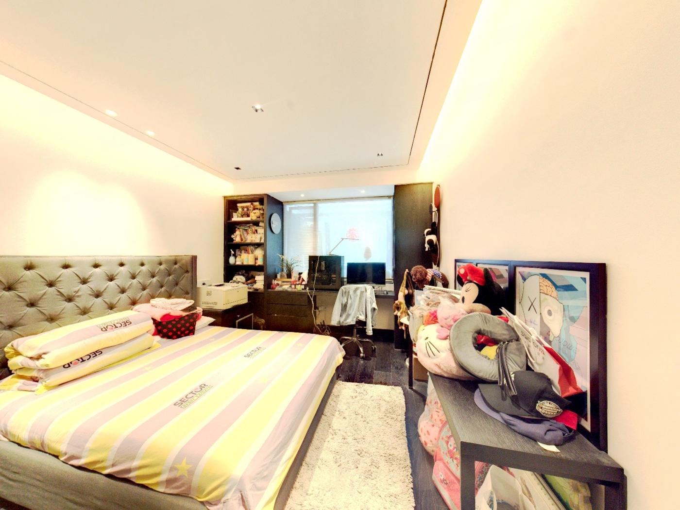 和兴花苑 3室2厅2卫 138.22m&sup2;
