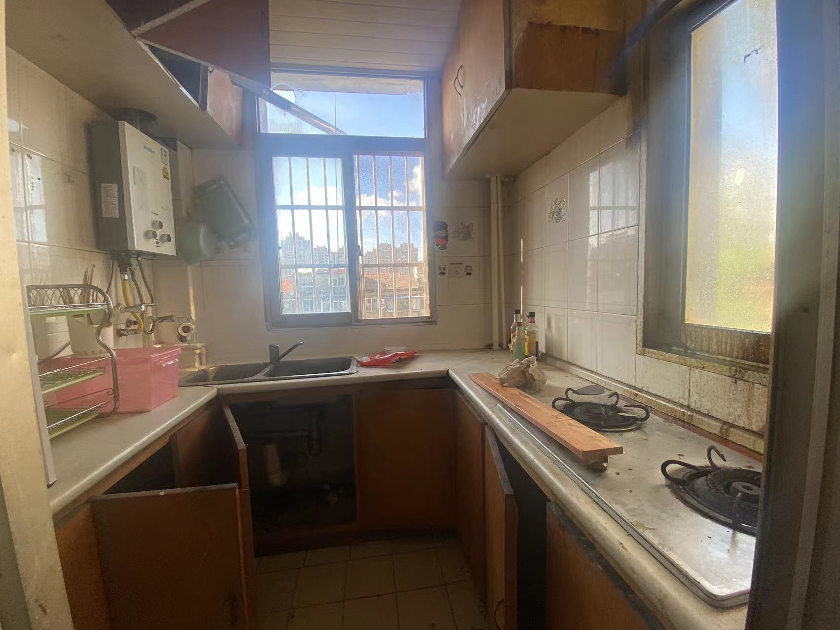 公园三村 2室1厅1卫 60.78m&sup2;