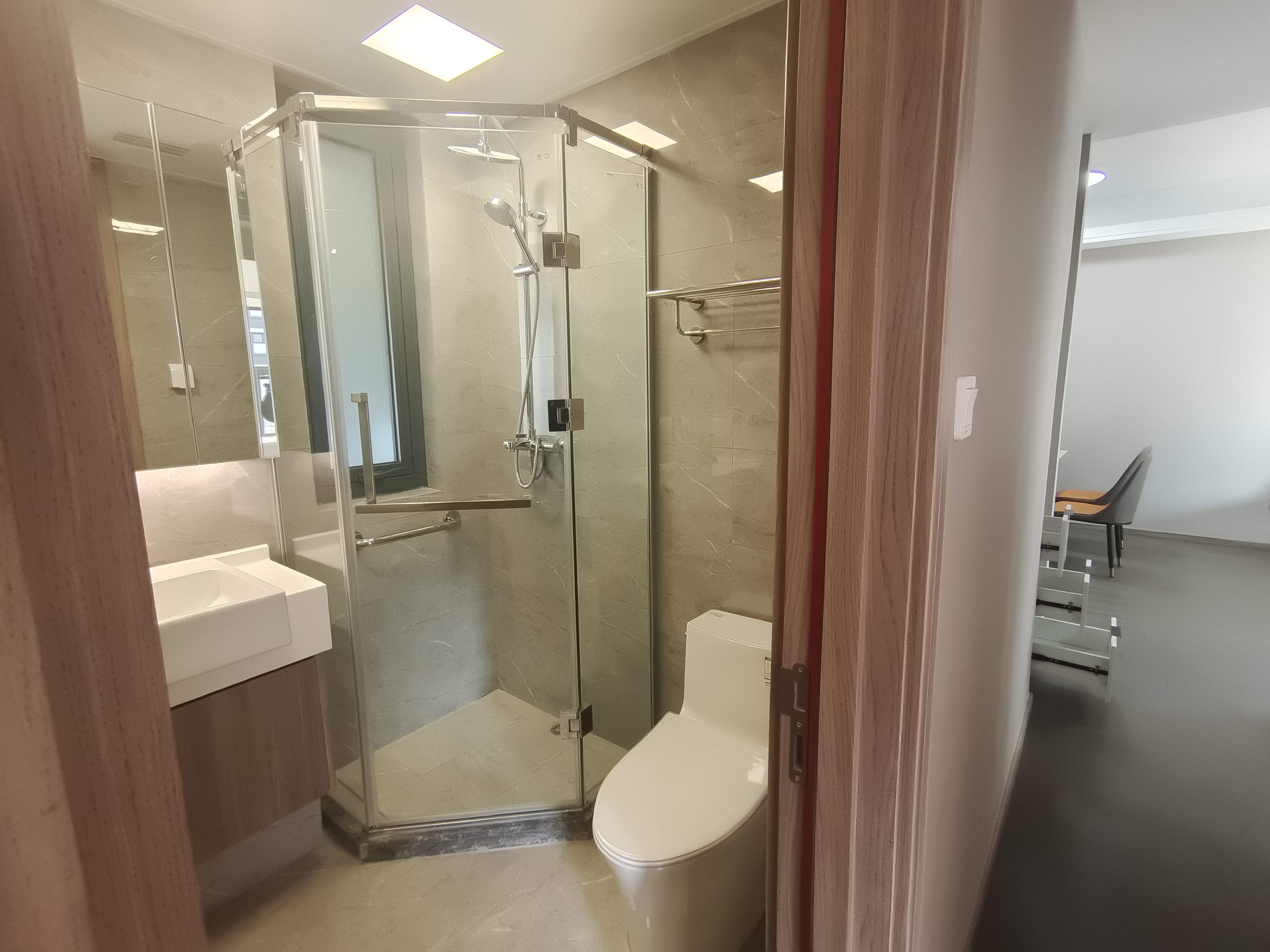 融创时代中心 3室2厅1卫 98m&sup2;